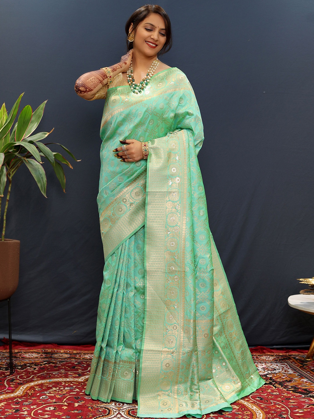 

Mitera Ethnic Motifs Zari Saree, Blue