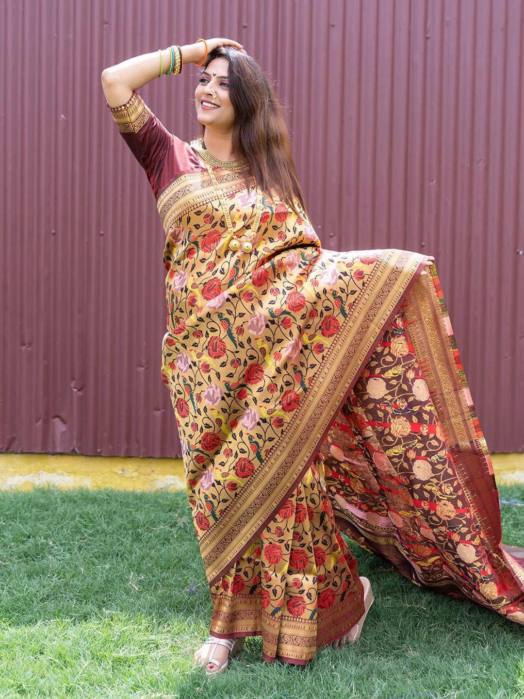 

Mitera Woven Design Zari Banarasi Saree, Maroon