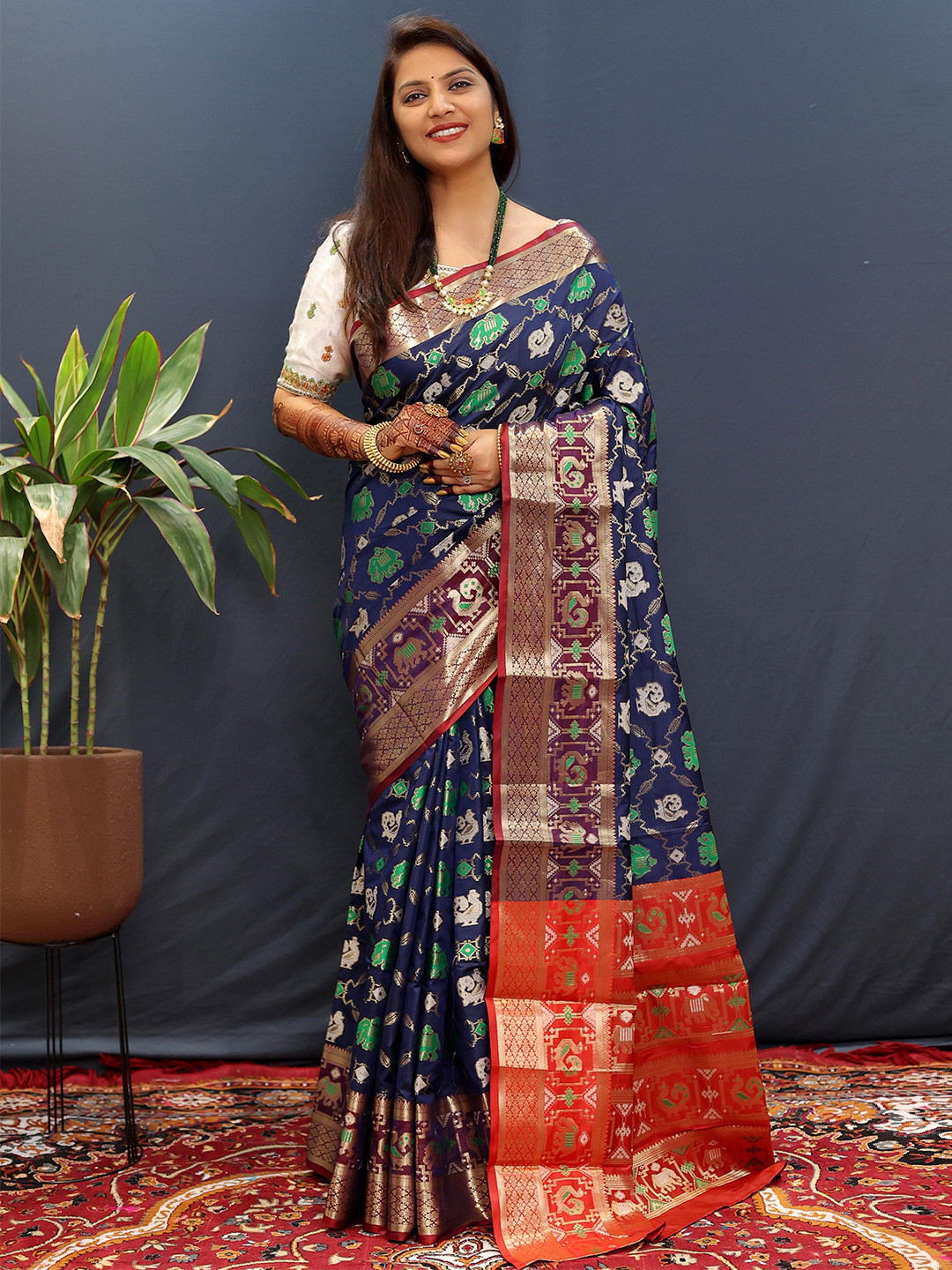 

Mitera Ethnic Motifs Zari Patola Saree, Navy blue