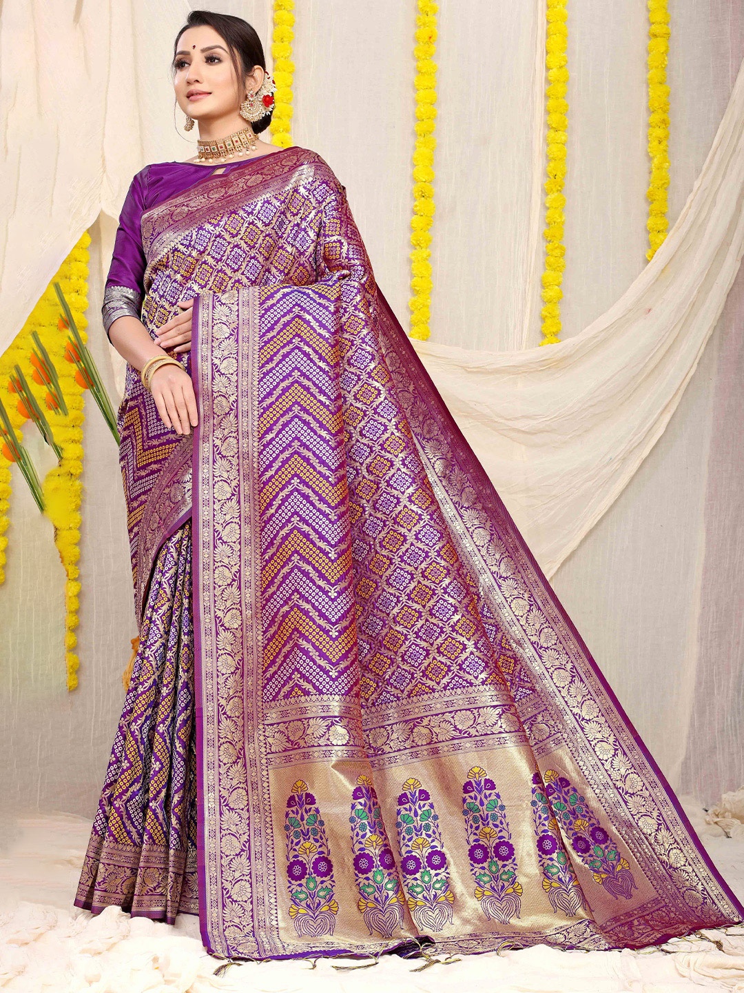 

Mitera Ethnic Motifs Zari Saree, Purple