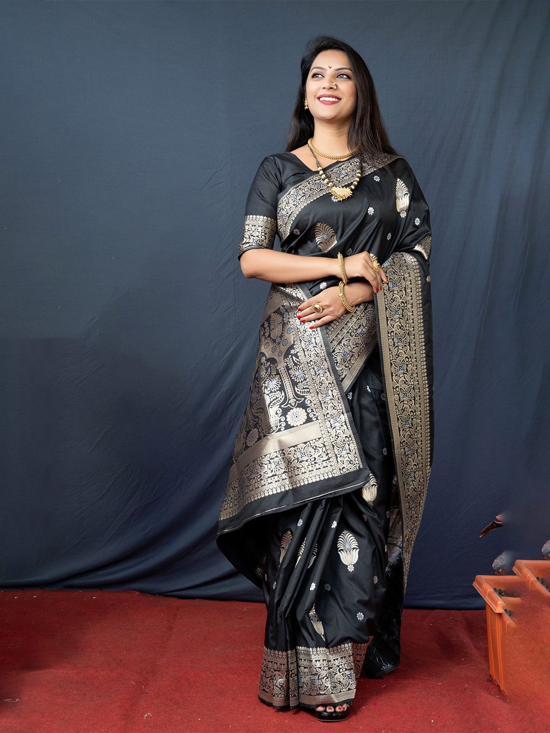 

Mitera Ethnic Motifs Woven Designed Zari Banarasi Saree, Black