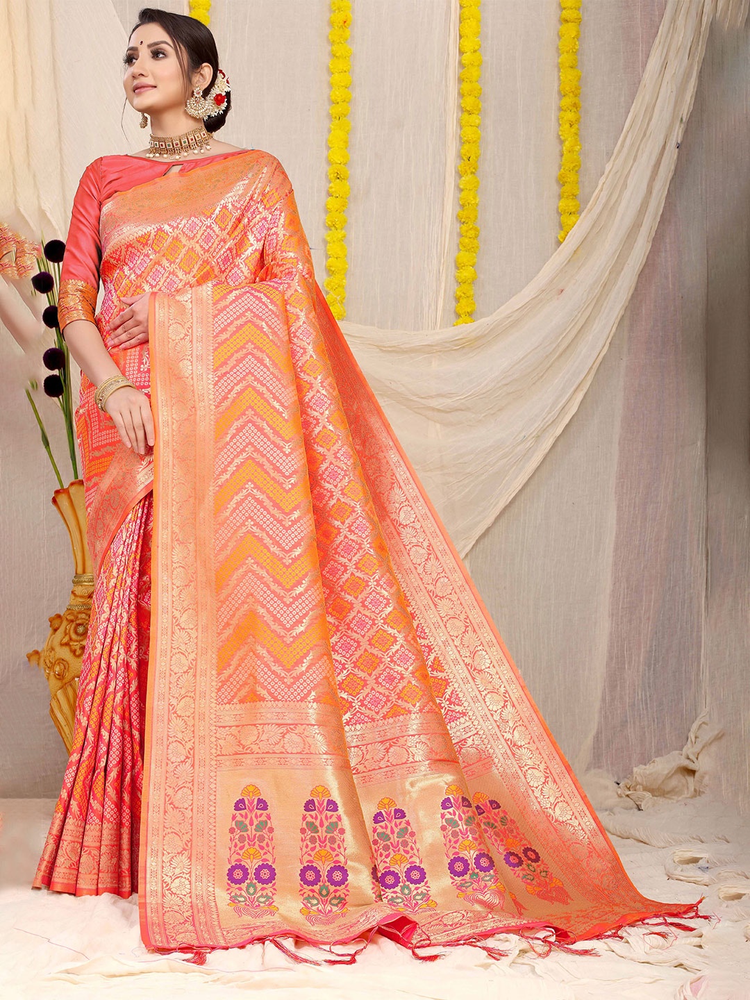 

Mitera Ethnic Motifs Woven Designed Zari Saree, Peach