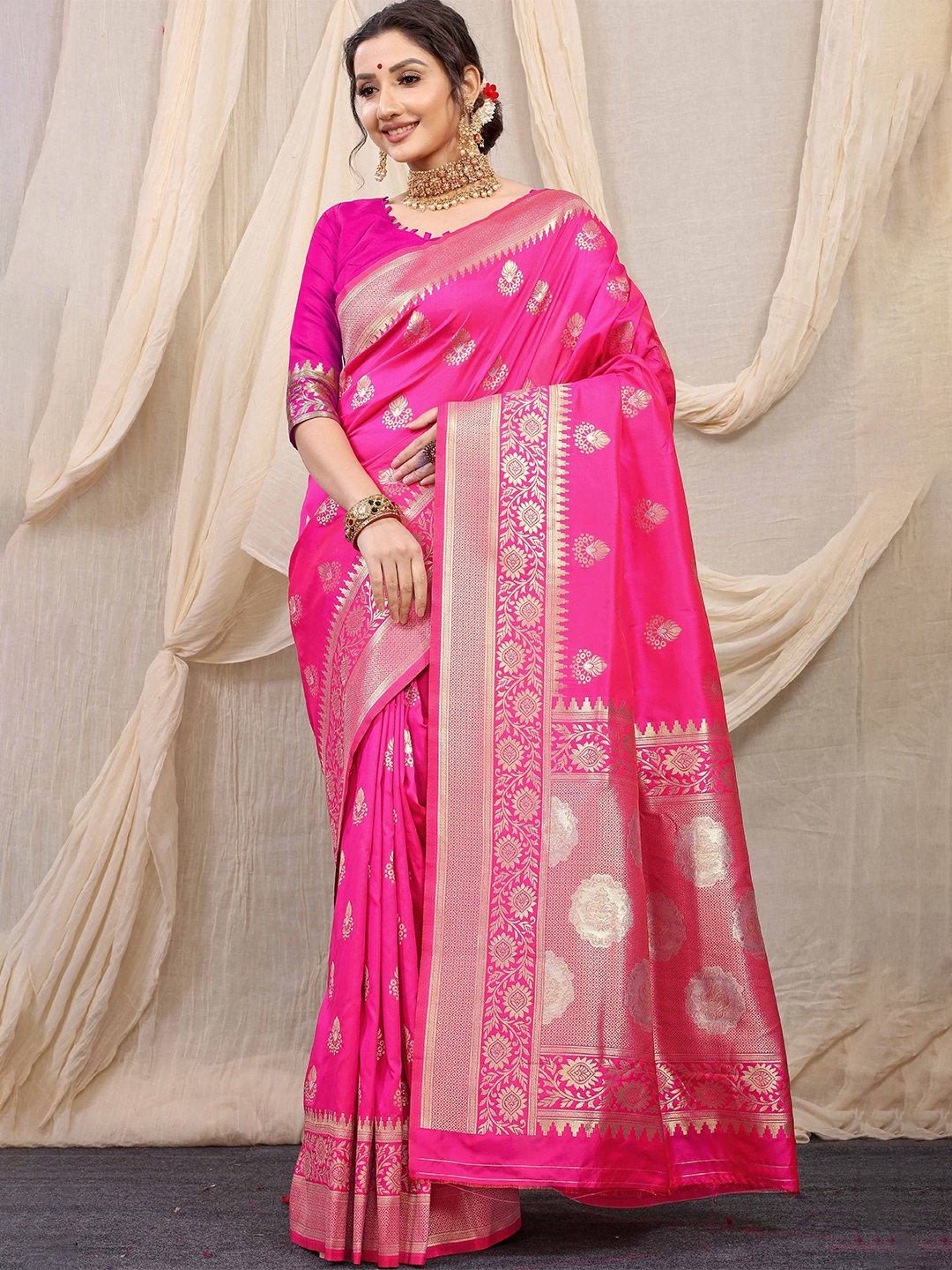 

Mitera Woven Designed Zari Kanjeevaram Saree, Pink
