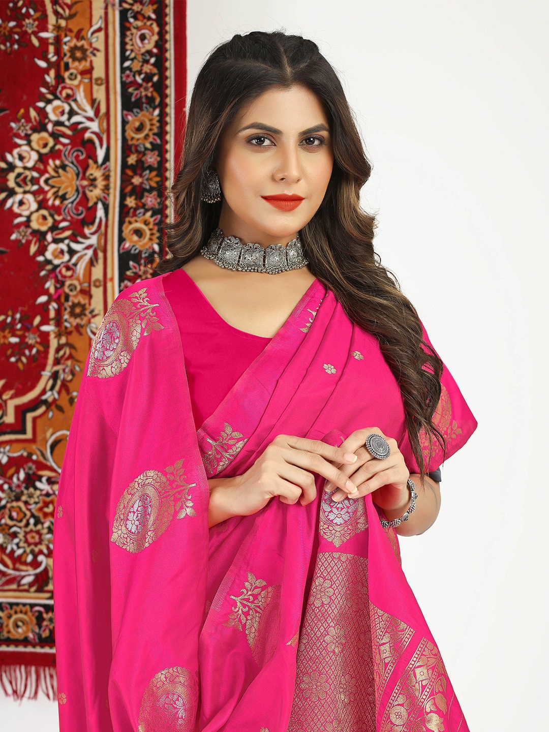 

Mitera Ethnic Motifs Woven Designed Zari Kanjeevaram Saree, Pink