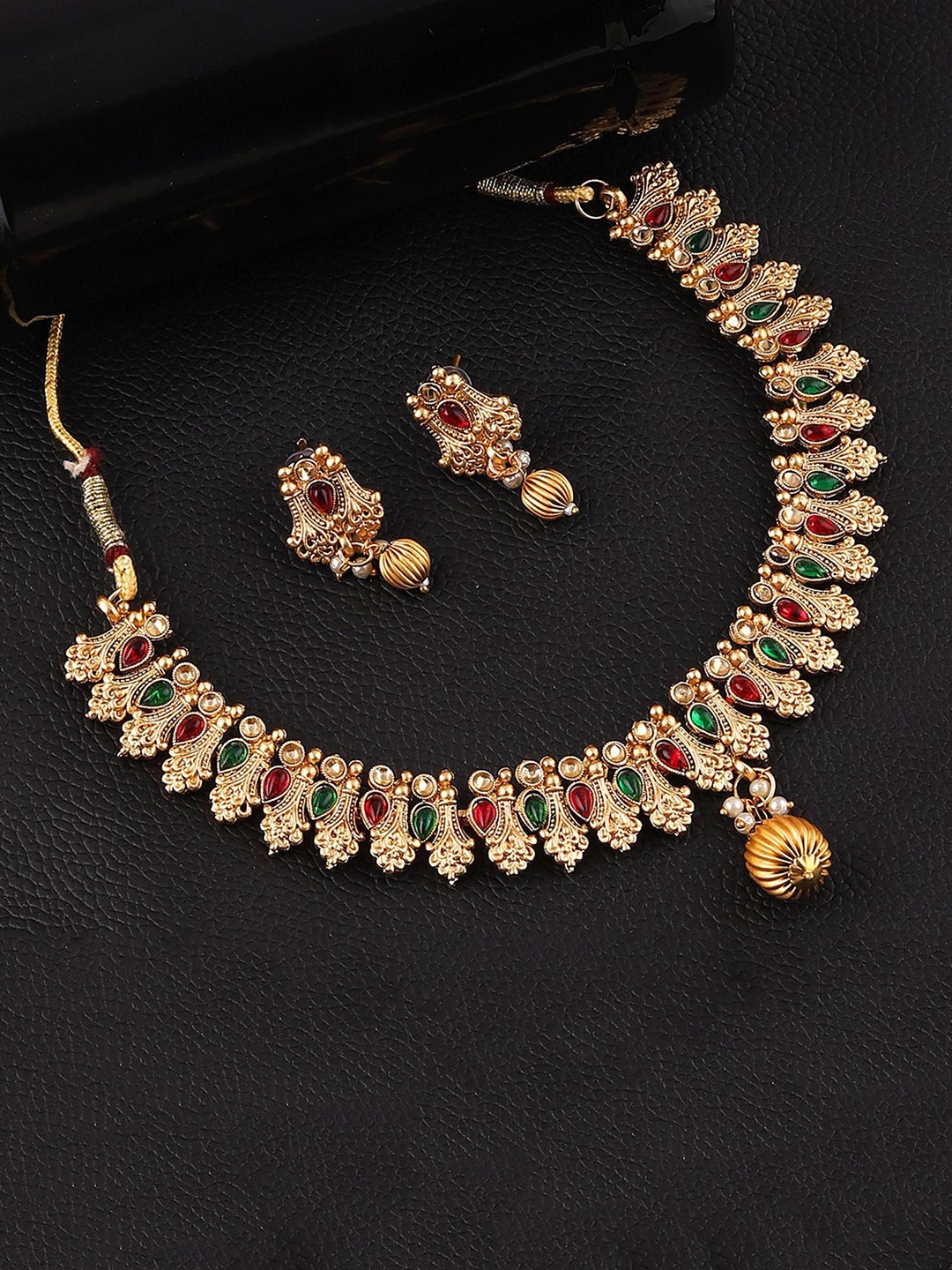 

MANSIYAORANGE Gold-Plated Stone Studded Jewellery Set