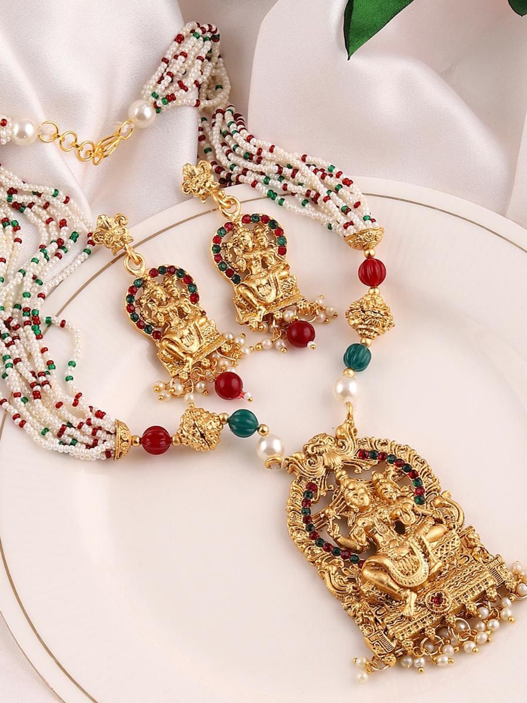

MANSIYAORANGE Gold-Plated Shiva Parvati Motif Necklace Set
