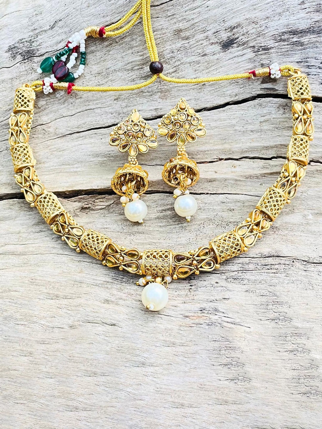 

MANSIYAORANGE Gold-Plated Stone Studded & Beaded Jewellery Set