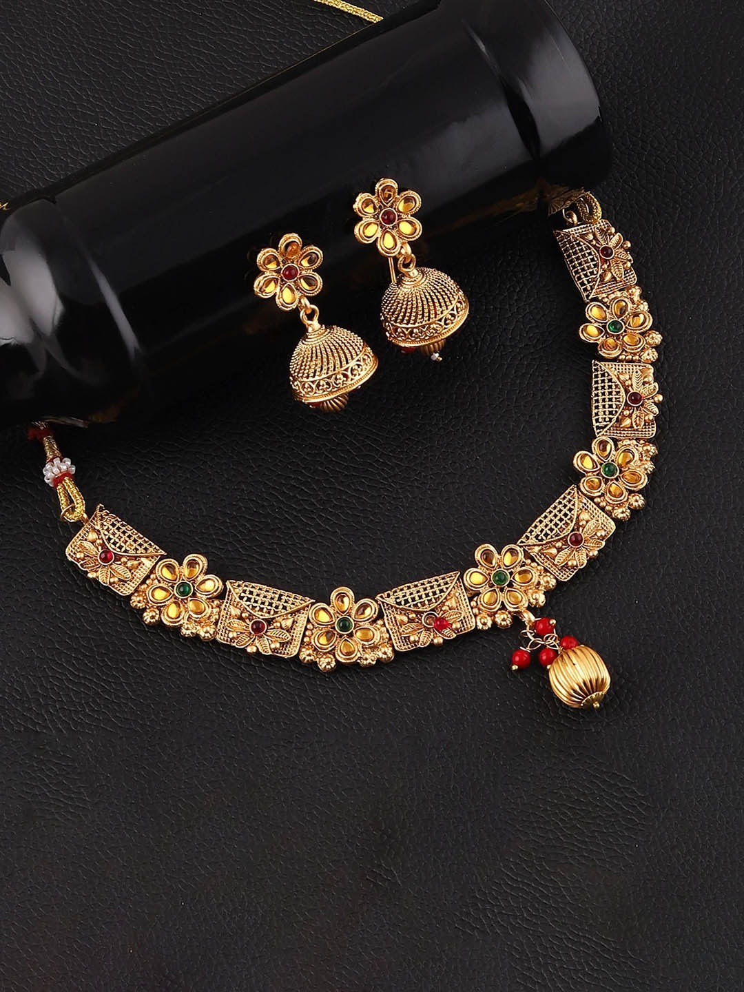 

MANSIYAORANGE Gold Plated Stone Studded & Beaded Jewellery Set