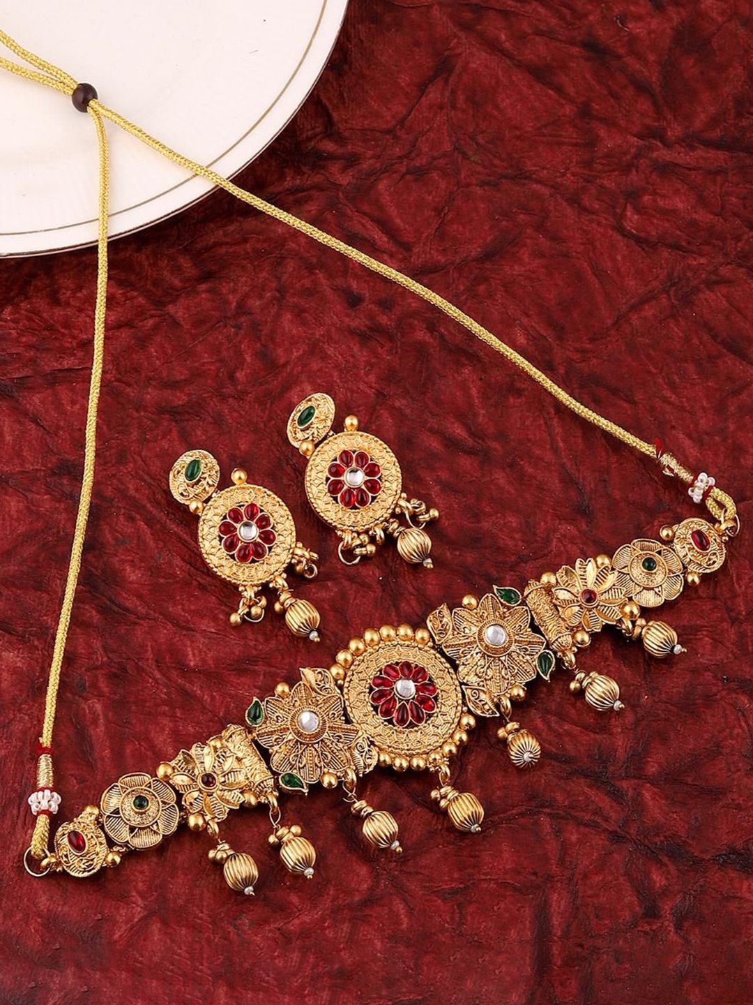 

MANSIYAORANGE Gold Plated Stone Studded & Beaded Jewellery Set