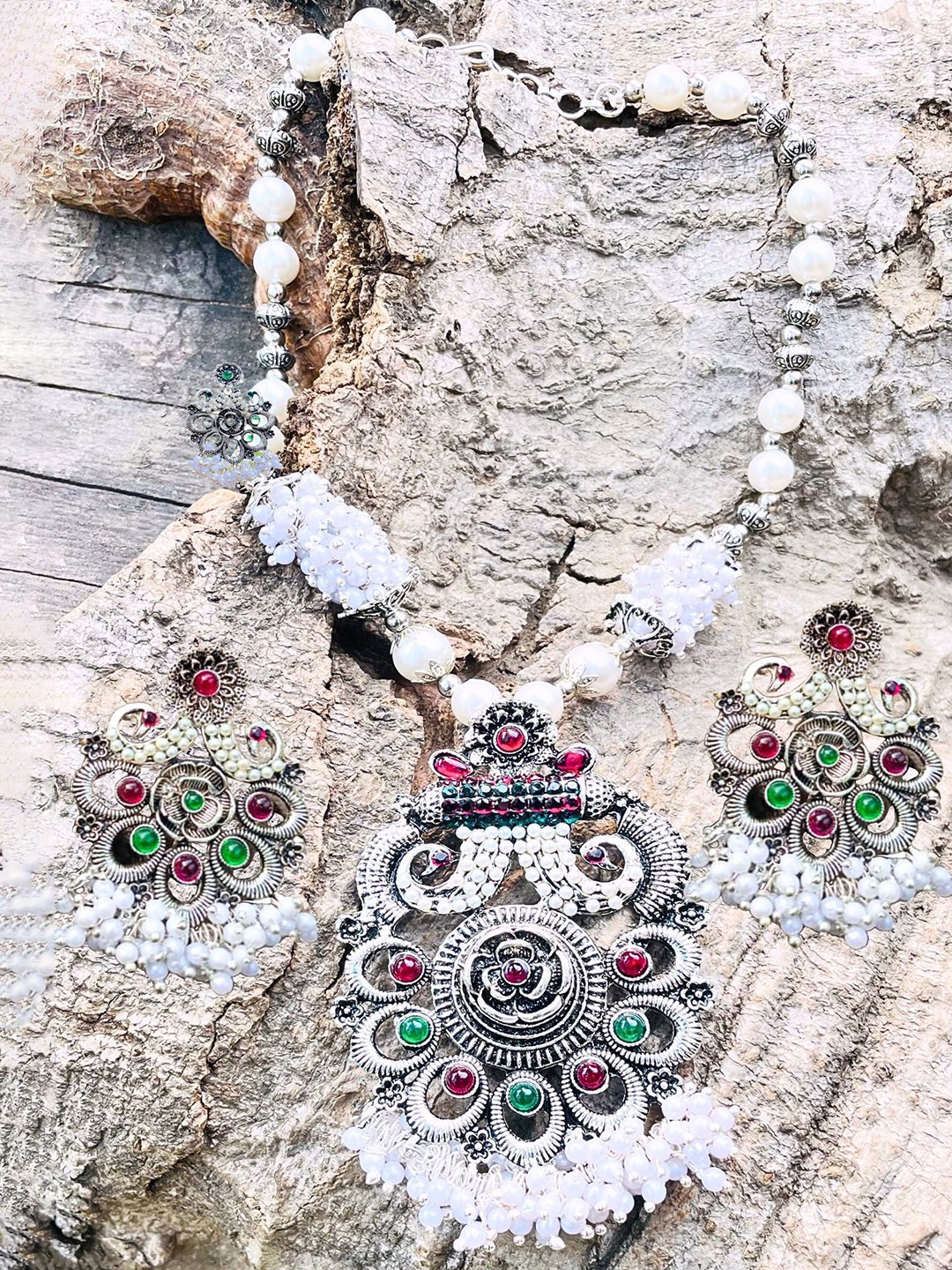 

MANSIYAORANGE Rhodium Plated Stone Studded Oxidised German Silver Jewellery Set
