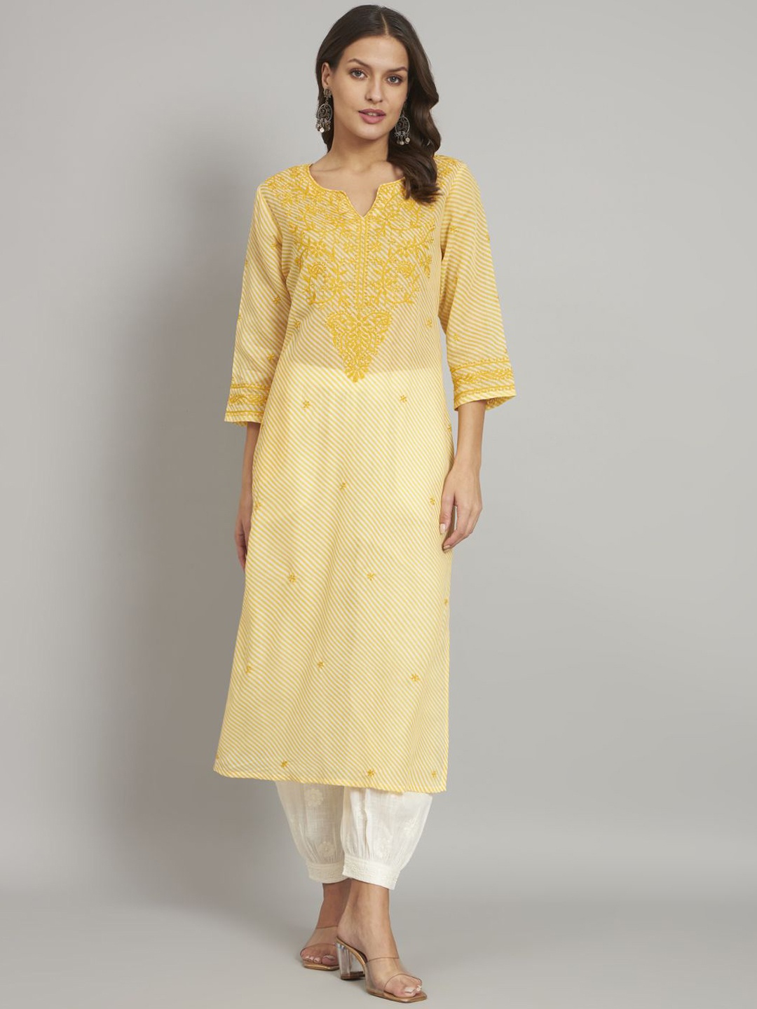 

akheri Leheriya Printed Round Neck Thread Work Straight Kurta, Yellow
