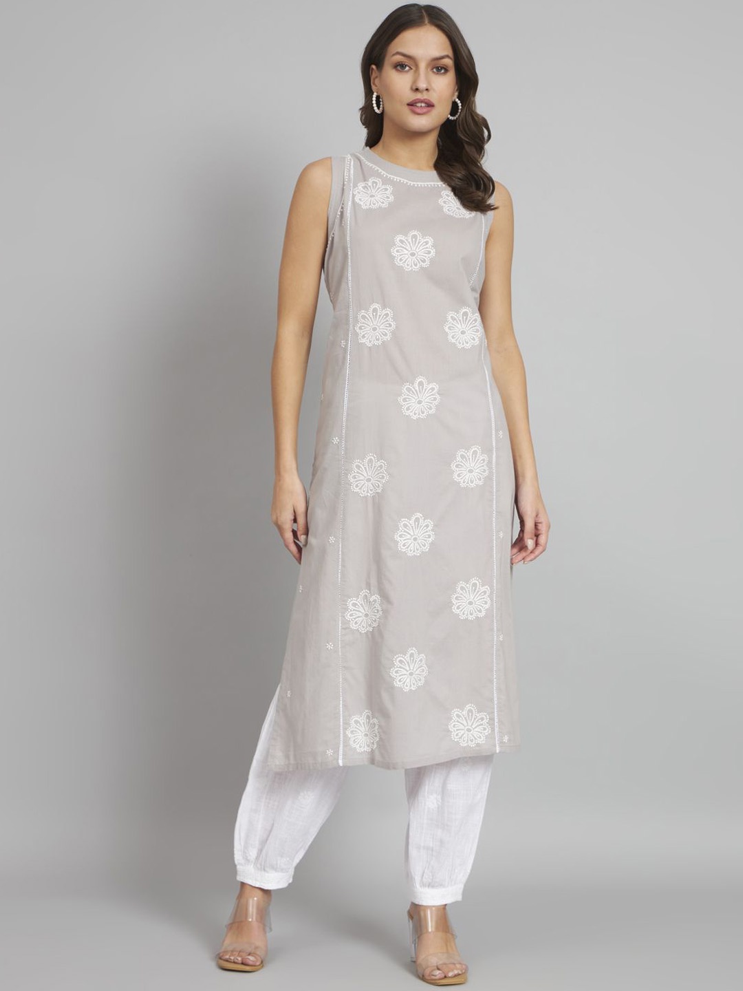 

akheri Floral Embroidered Round Neck Thread Work Pure Cotton Straight Kurta, Grey