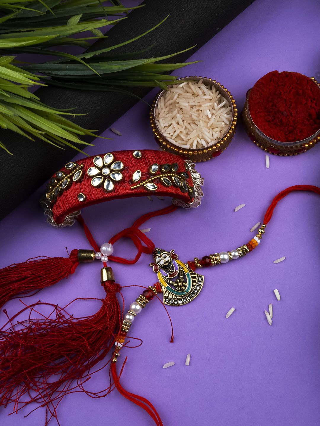 

StileAdda Beaded Thread Bhaiya Bhabhi Rakhis with Roli Chawal, Red