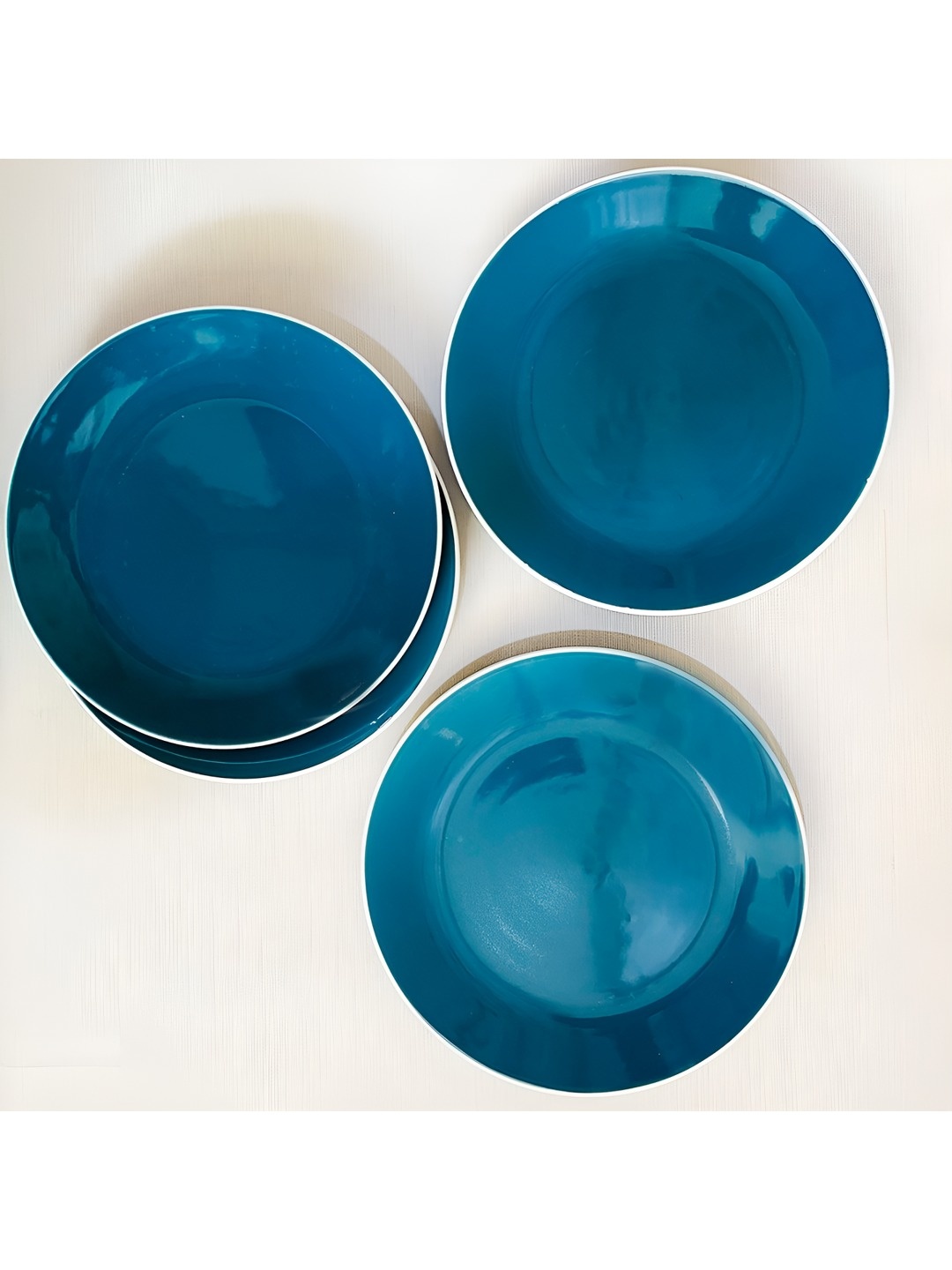 

The Artisan Emporium Blue 4 Pieces Microwave Safe Glossy Ceramic Dinner Plates