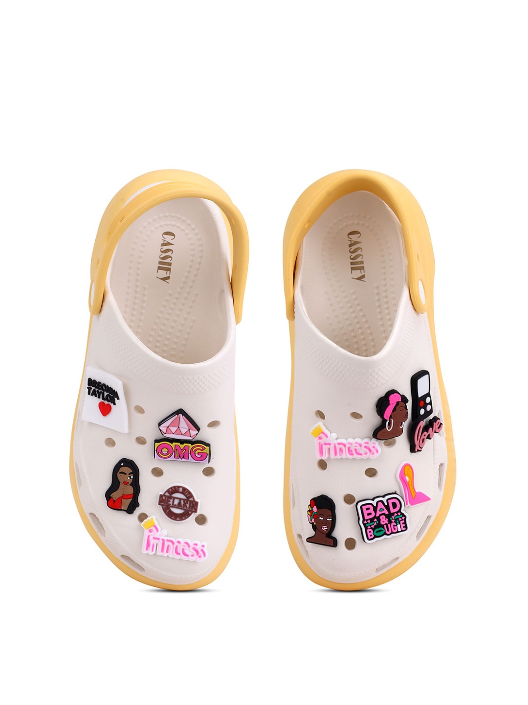 

CASSIEY Women Rubber Clogs, Yellow