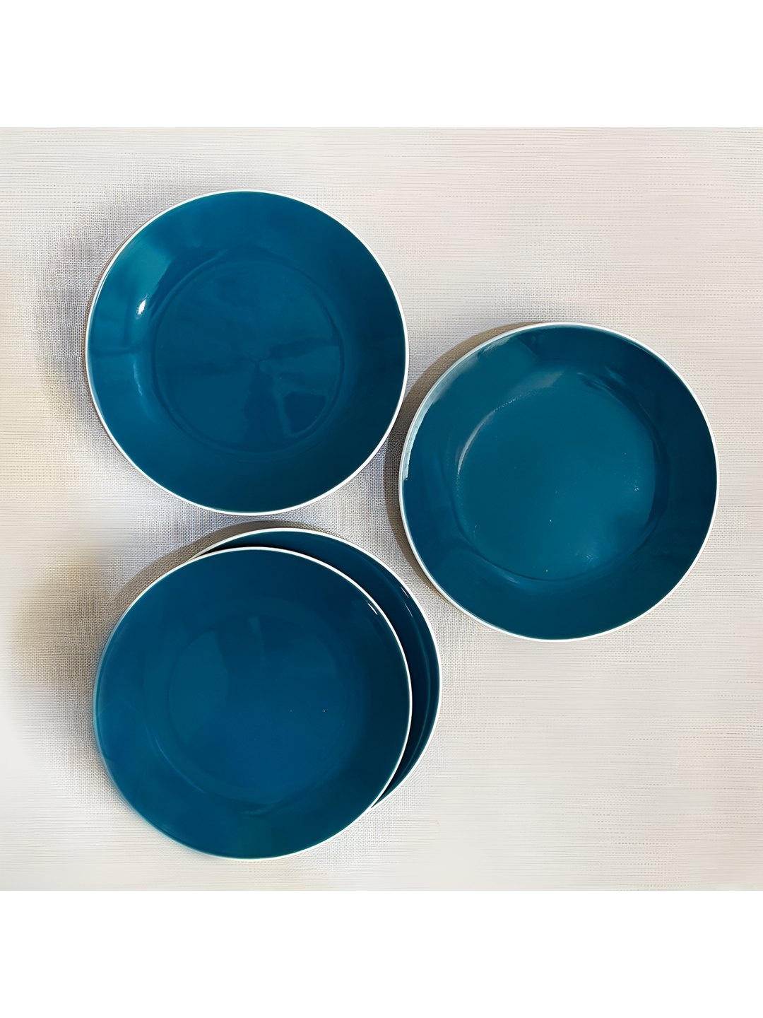 

The Artisan Emporium Green 4 Pieces Microwave Safe Glossy Ceramic Plates