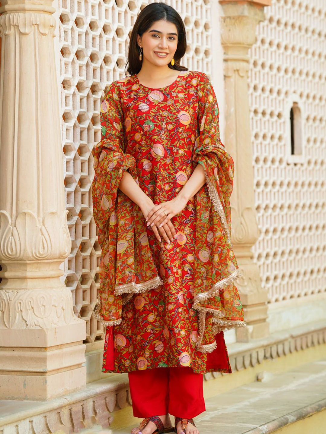 

Ambraee Floral Printed Regular Gotta Patti Kurta With Trousers & Dupatta, Red
