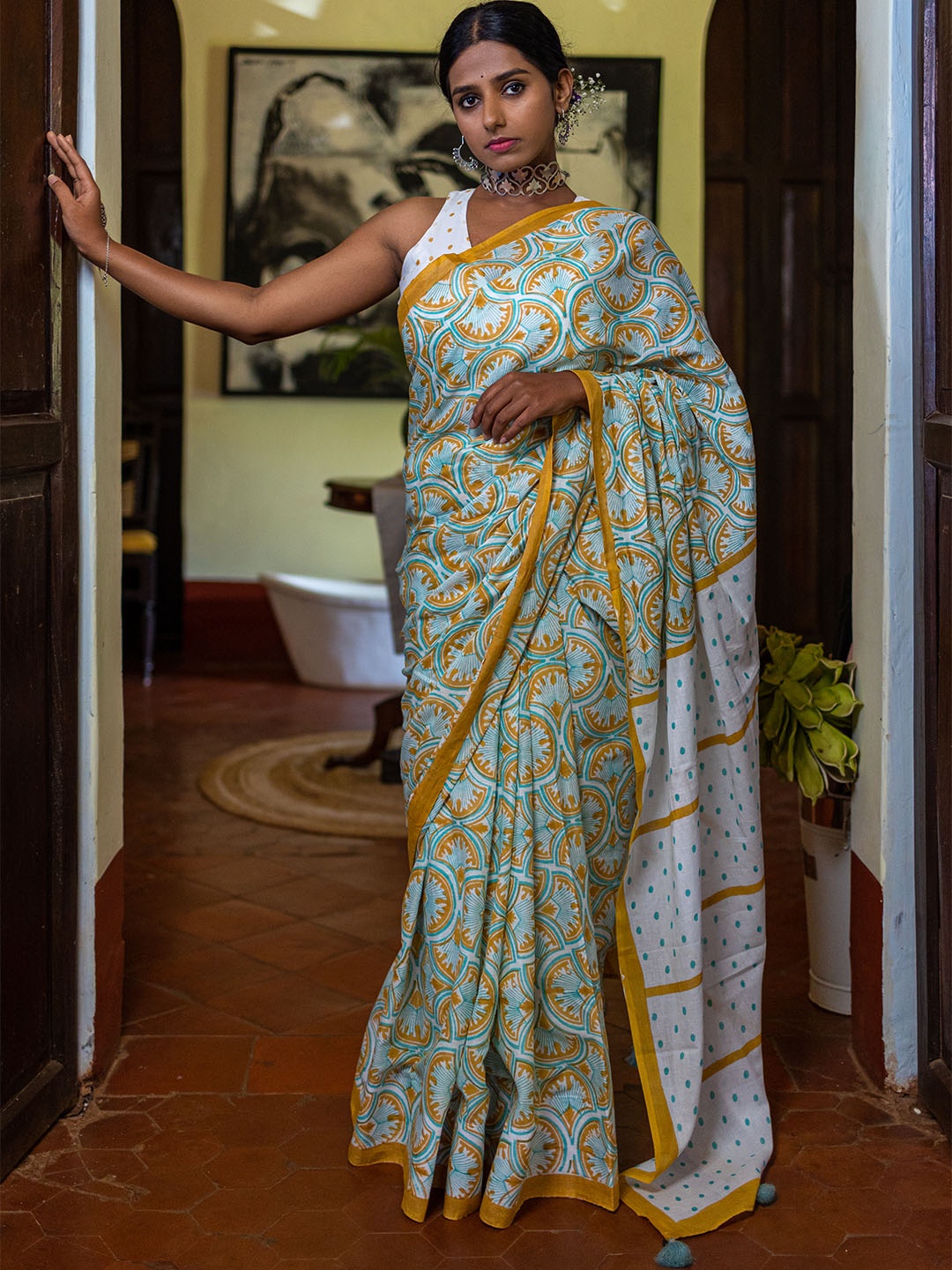 

MOGASU Ethnic Motifs Printed Block Print Pure Cotton Saree, Mustard