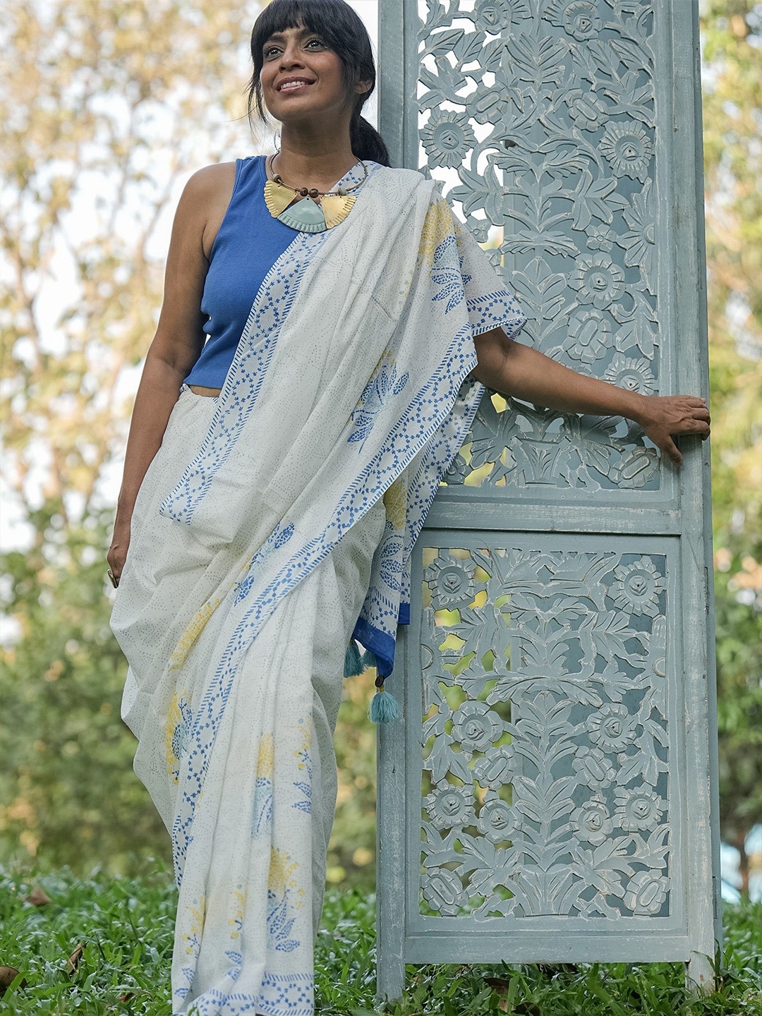 

MOGASU Ethnic Motifs Printed Pure Cotton Block Print Saree, Blue