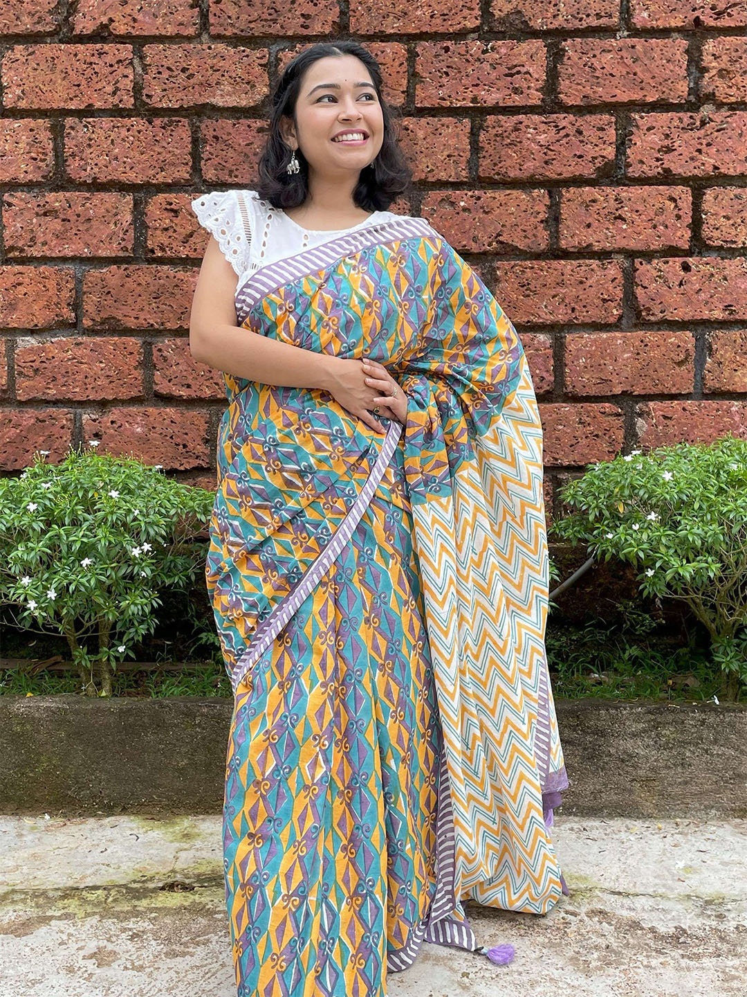 

MOGASU Ethnic Motifs Block Printed Pure Cotton Saree, Purple