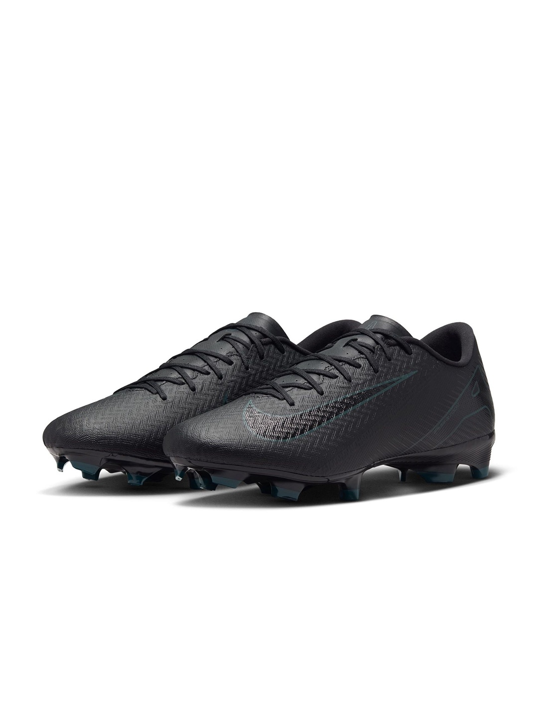 

Nike Mercurial Vapor 16 Academy MG Low-Top Football Boot, Black