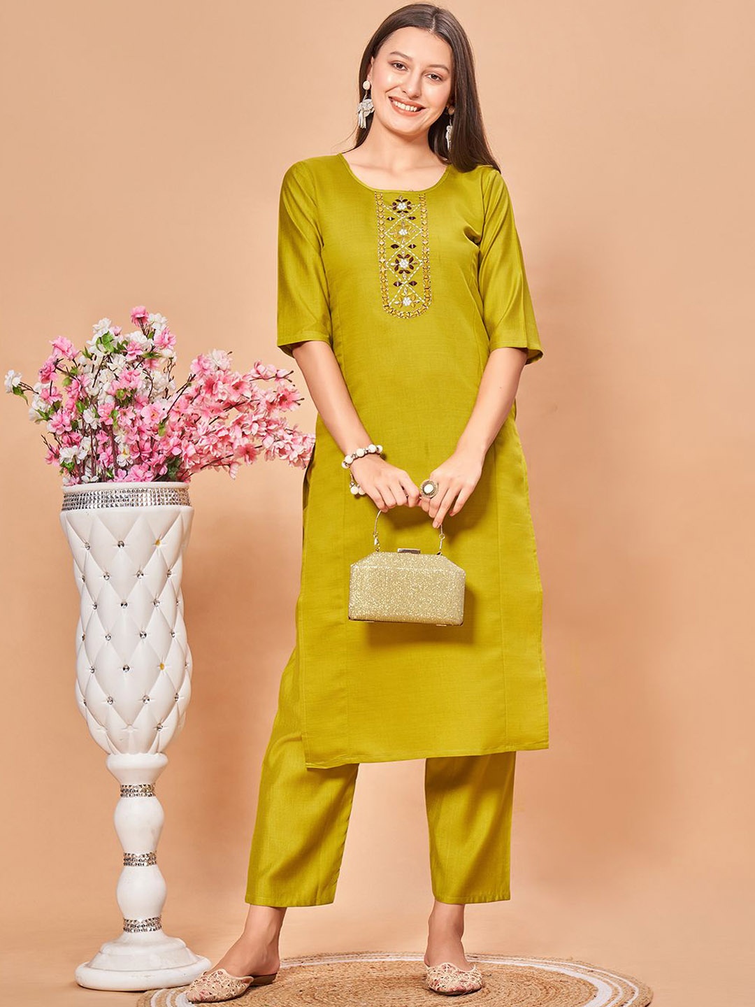

FORKEY Floral Yoke Design Mirror Work Straight Kurta with Trousers, Mustard