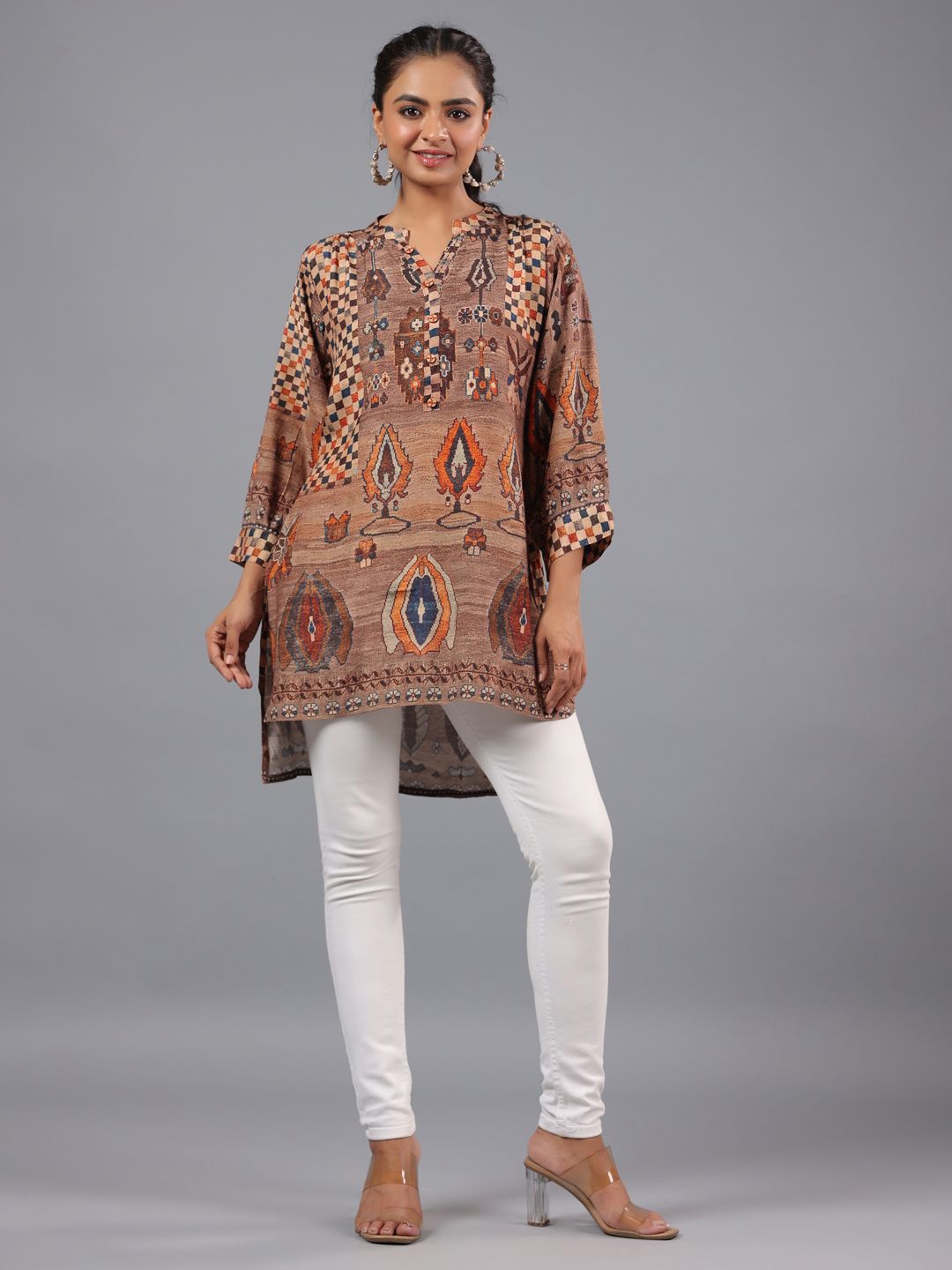 

Amchoor Women Printed Mandarin Collar High-Low Longline Top, Beige
