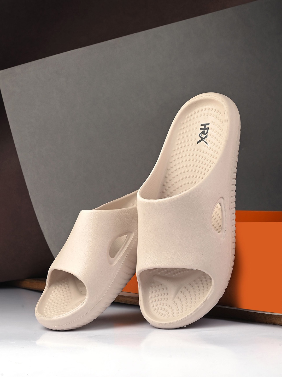 

HRX by Hrithik Roshan Men Rubber Sliders, Beige