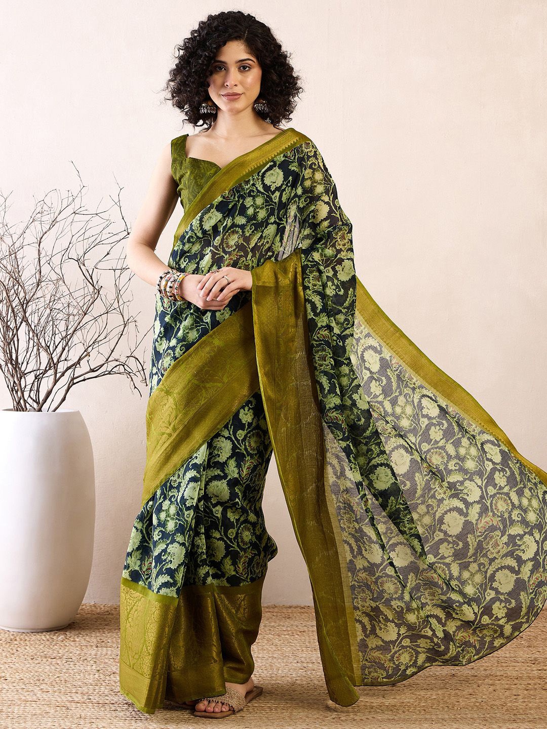 

Saree mall Floral Printed Zari Ready to Wear Sungudi Sarees, Teal