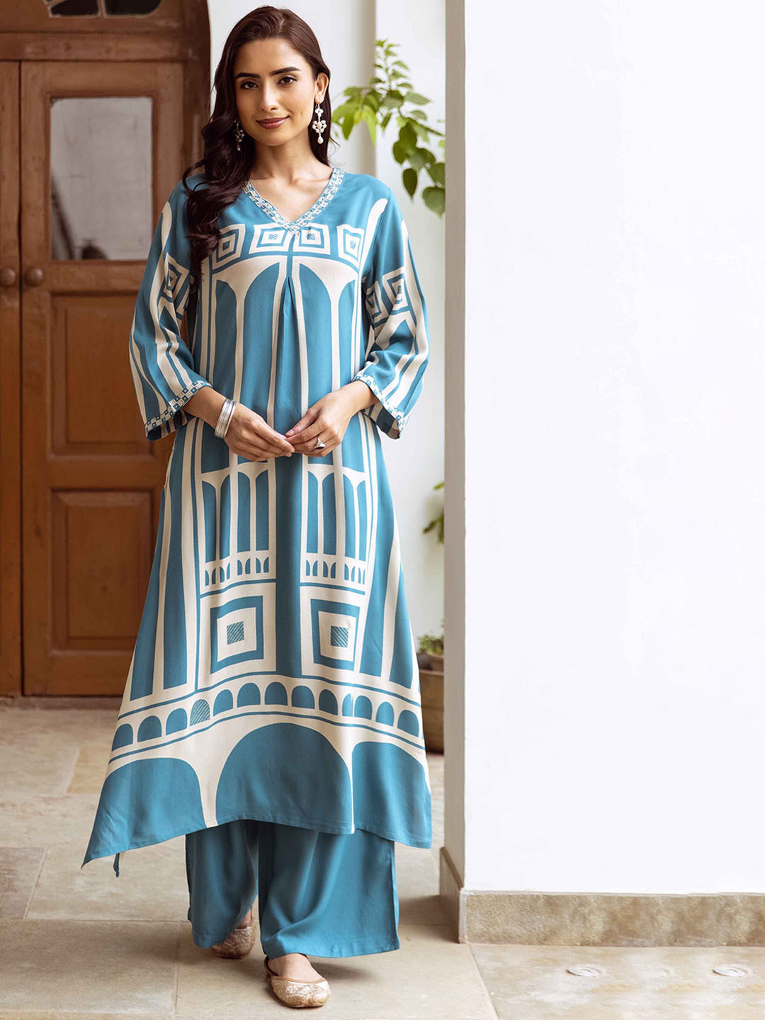 

KALINI Geometric Printed V-Neck A-Line Kurta with Palazzos, Blue