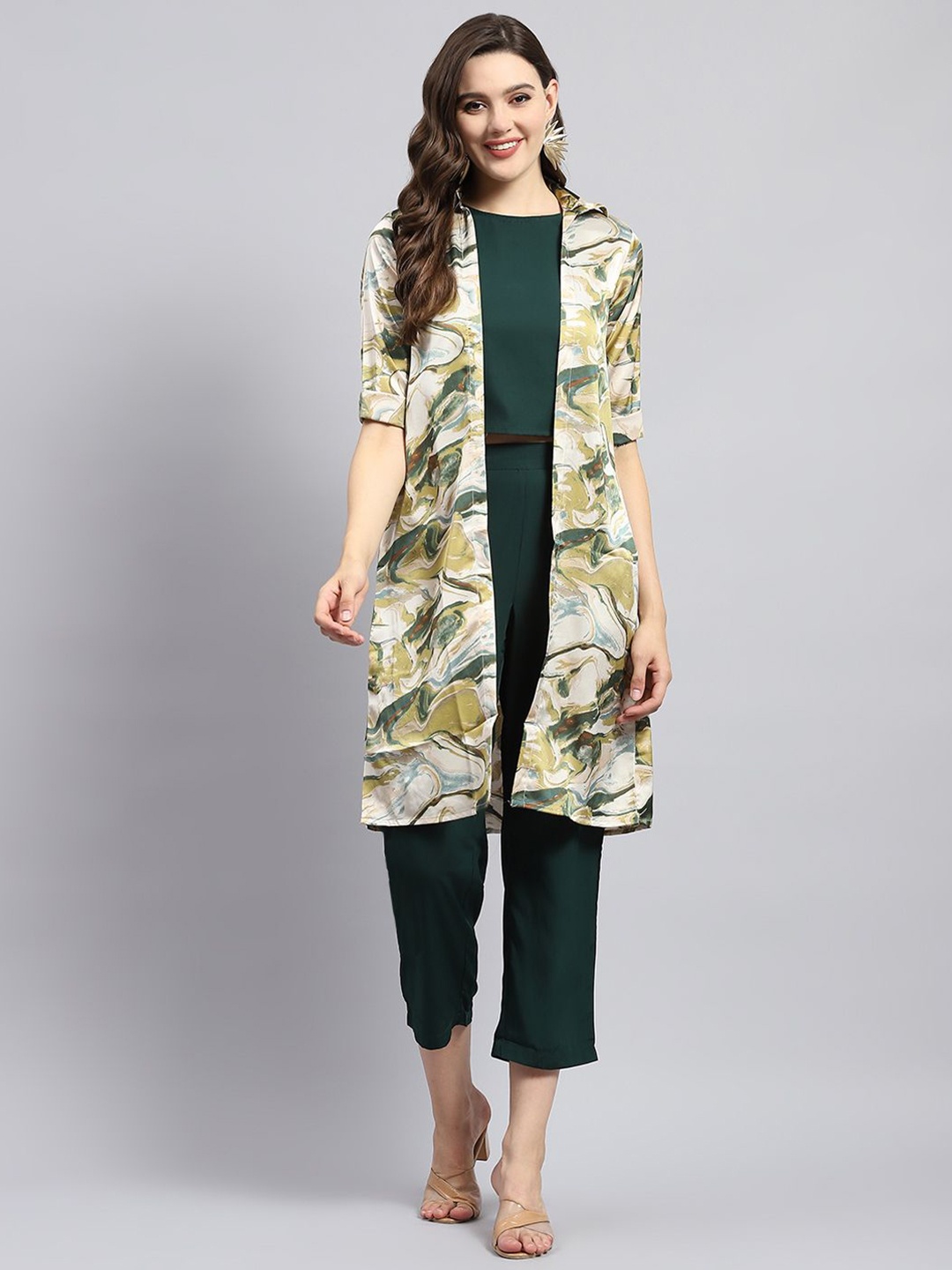 

Monte Carlo Sleeveless Top With Trousers & Shrug, Green