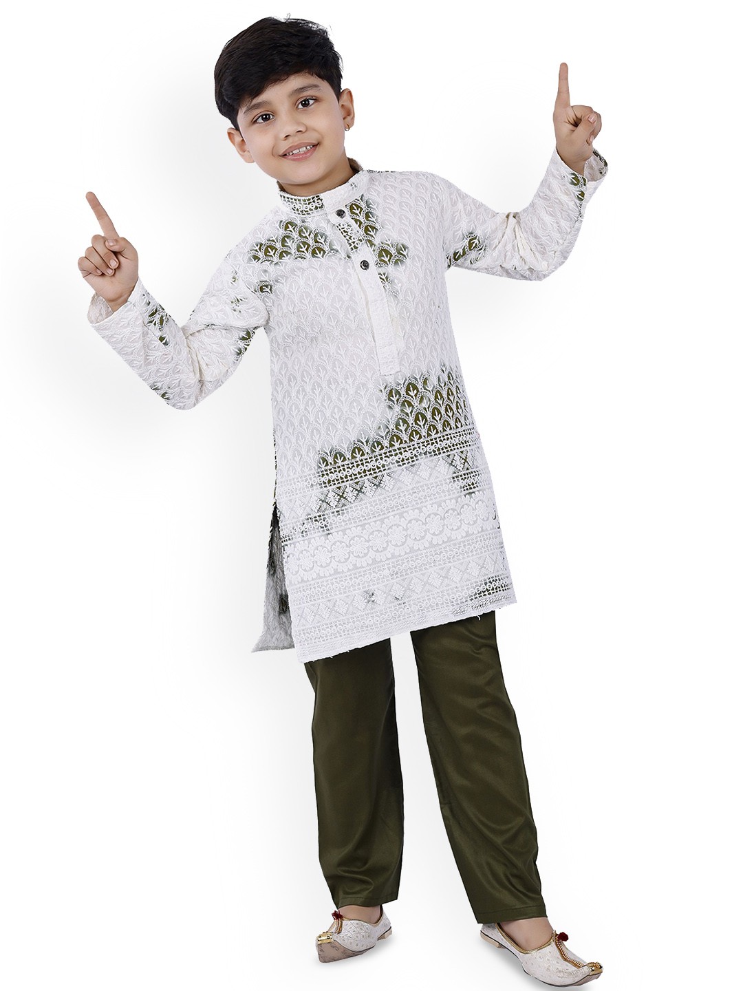 

BAESD Boys Floral Embroidered Straight Thread Work Kurta with Pyjamas, Green