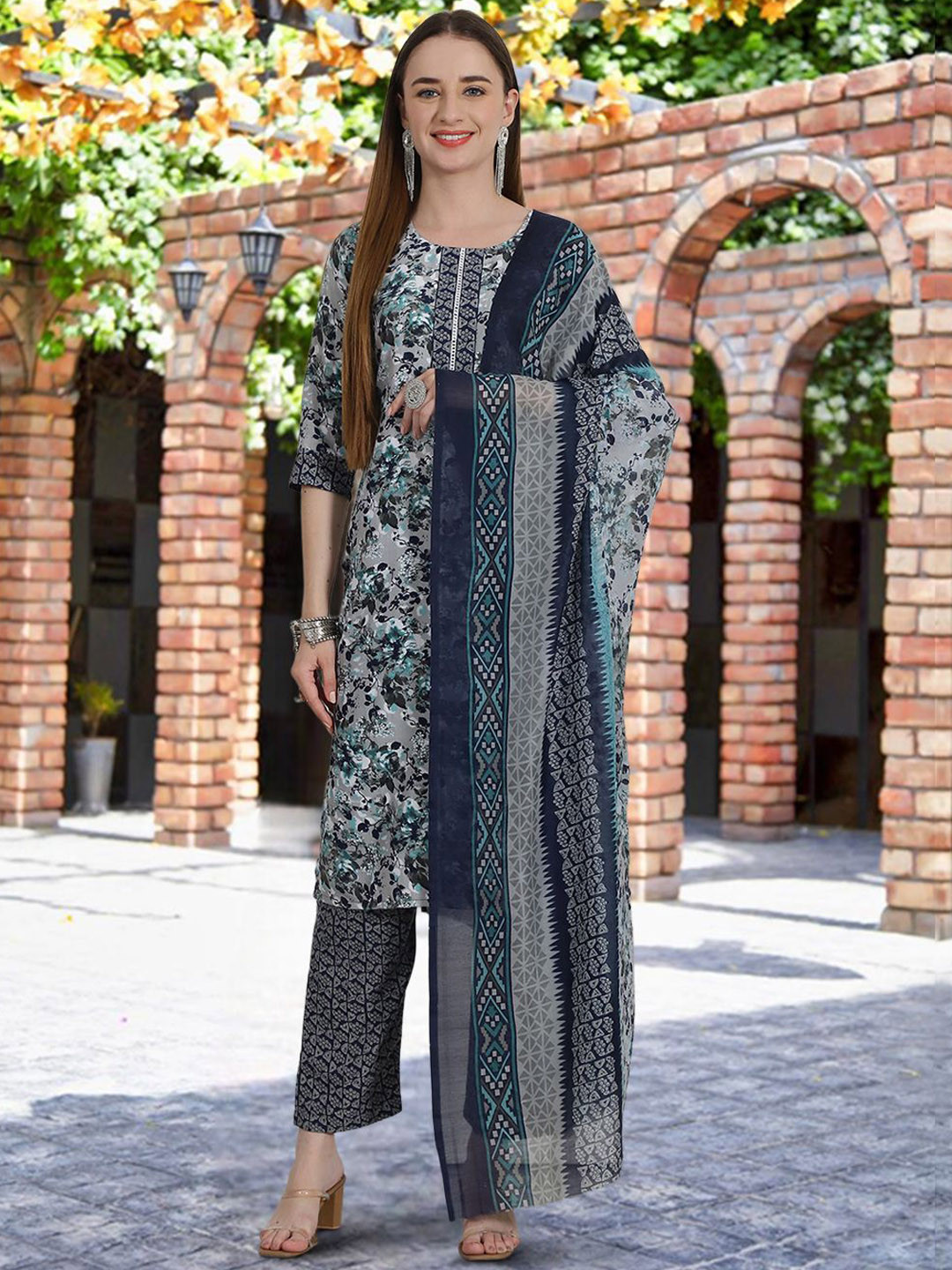 

7Threads Floral Printed Straight Kurta With Trousers & Dupatta, Navy blue