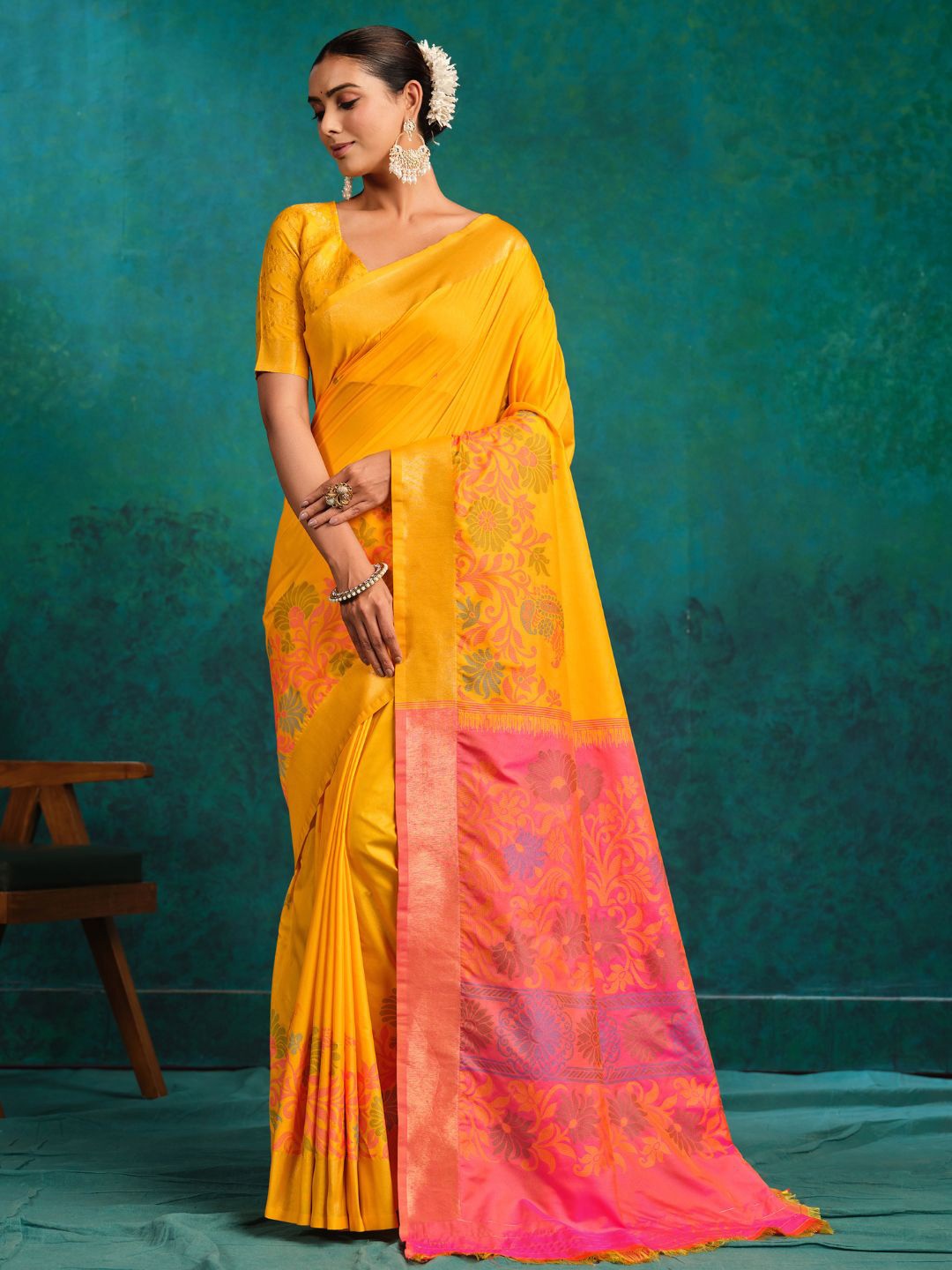 

Mitera Woven Designed Pure Silk Banarasi Saree, Yellow