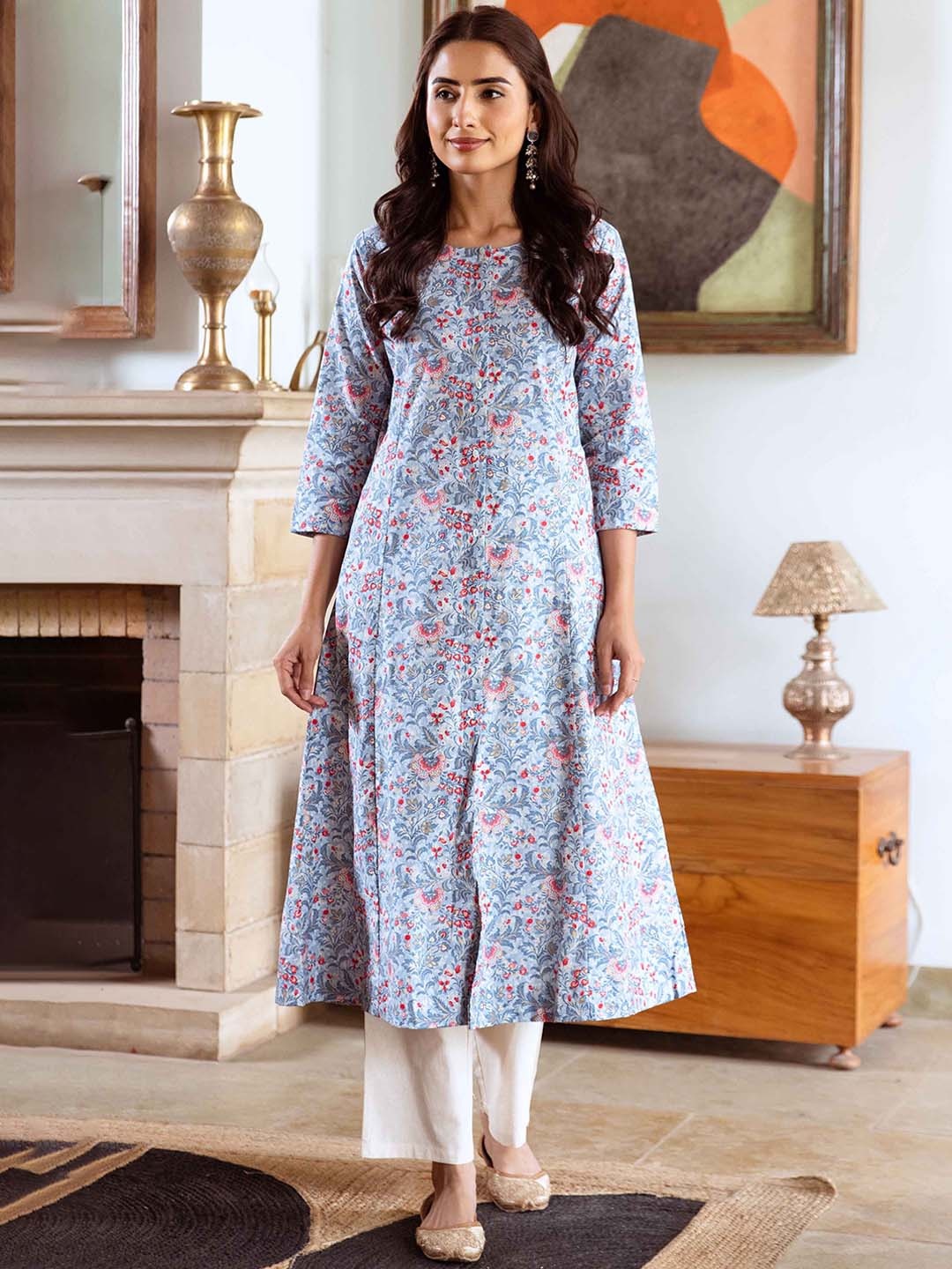 

Nehamta Floral Printed A-Line Cotton Kurta with Trousers, Blue