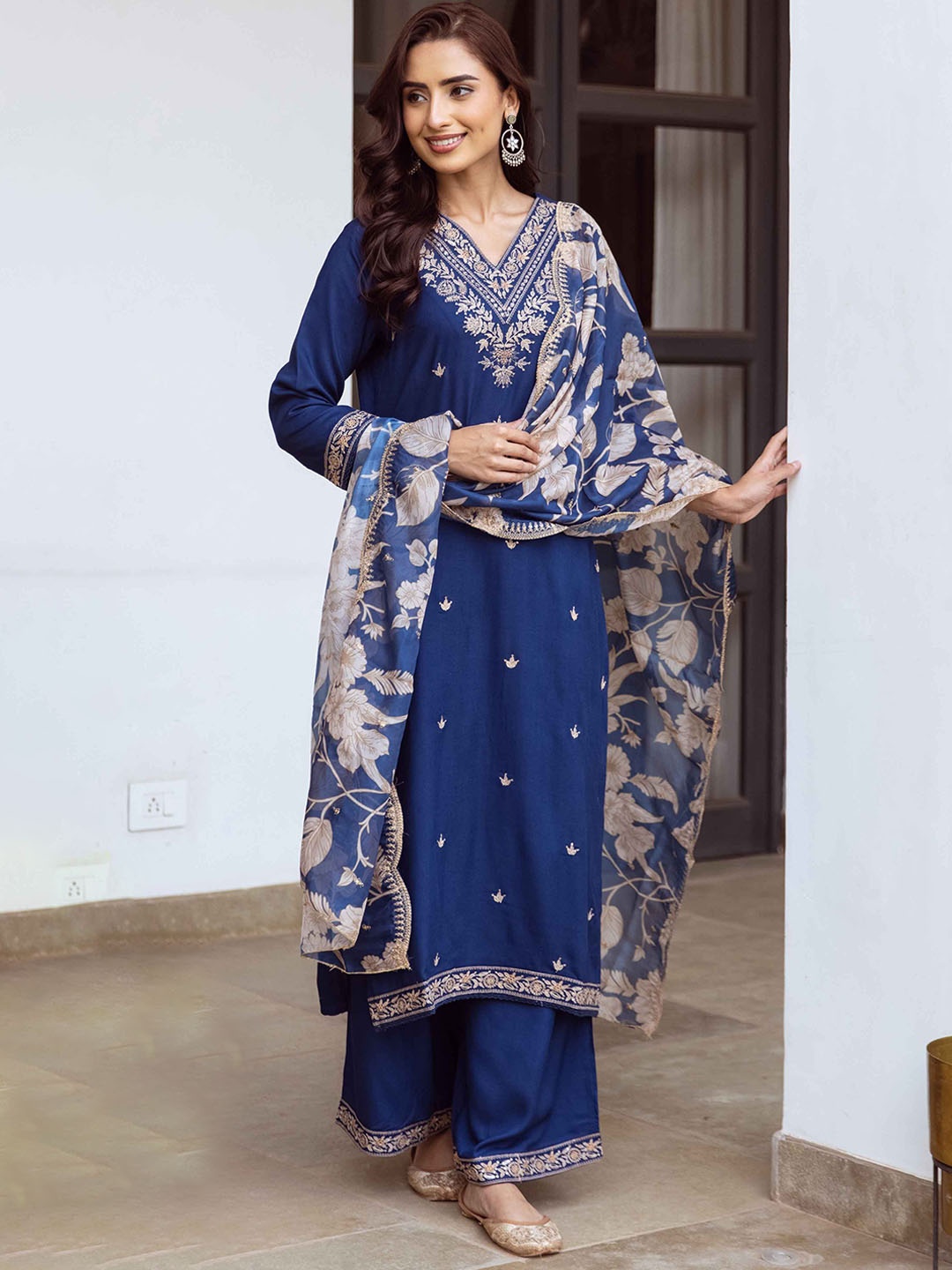 

Nehamta Ethnic Motifs Embroidered A-Line Thread Work Kurta with Palazzos & Dupatta, Blue