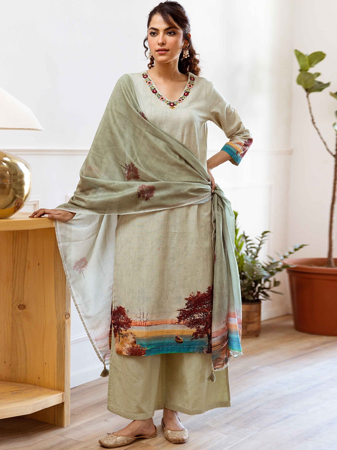 

Nehamta Ethnic Motifs Printed Linen Thread Work Straight Kurta with Palazzos & Dupatta, Green