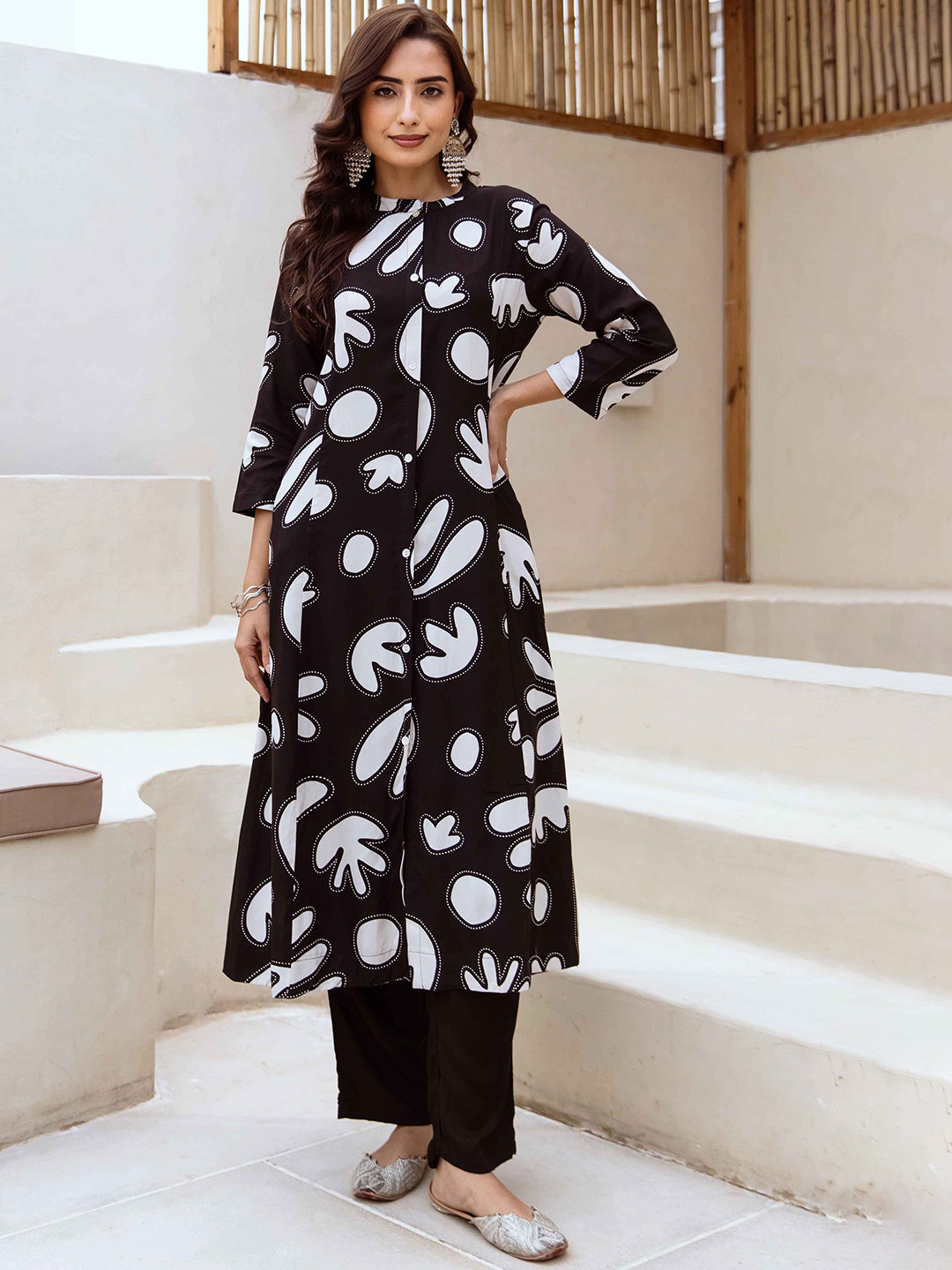 

Nehamta Printed A-Line Kurta with Trousers, Black