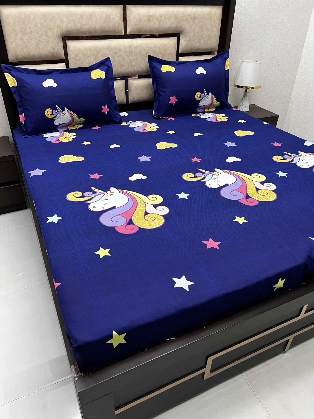 

Pure Decor Blue & Yellow Printed 240 TC Cotton Double Queen Bedsheet with 2 Pillow Covers