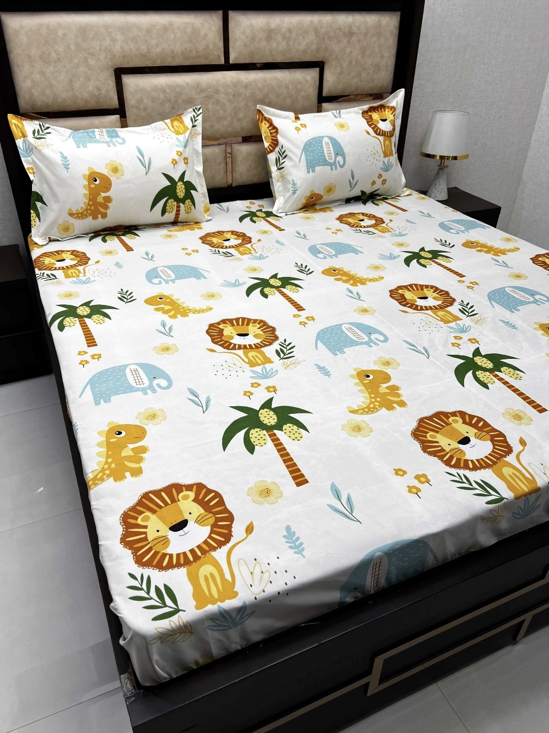 

Pure Decor White Printed 240 TC Cotton Double Queen Bedsheet with 2 Pillow Covers