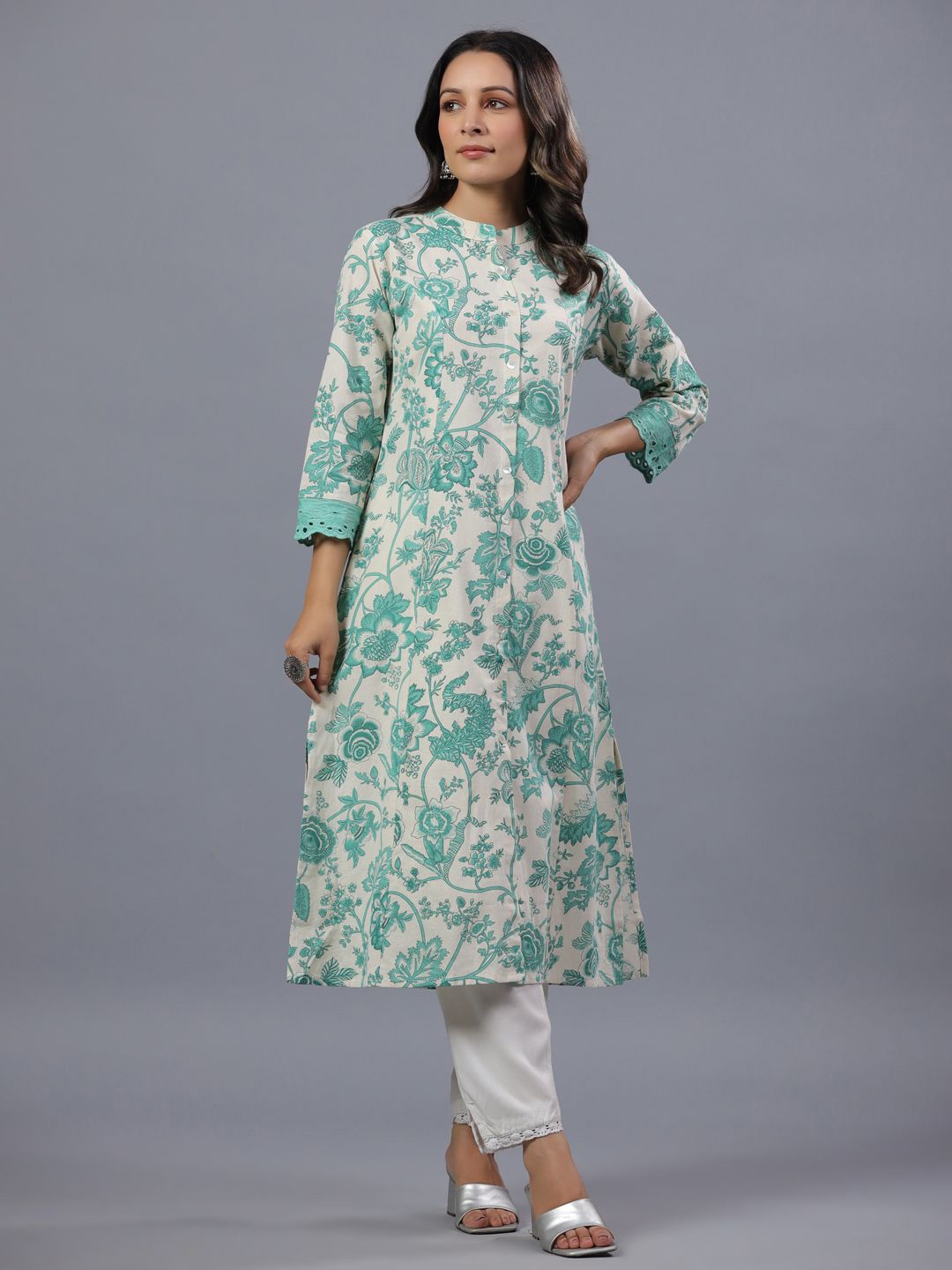 

Amchoor Floral Printed Pure Cotton A-Line Kurta, Green