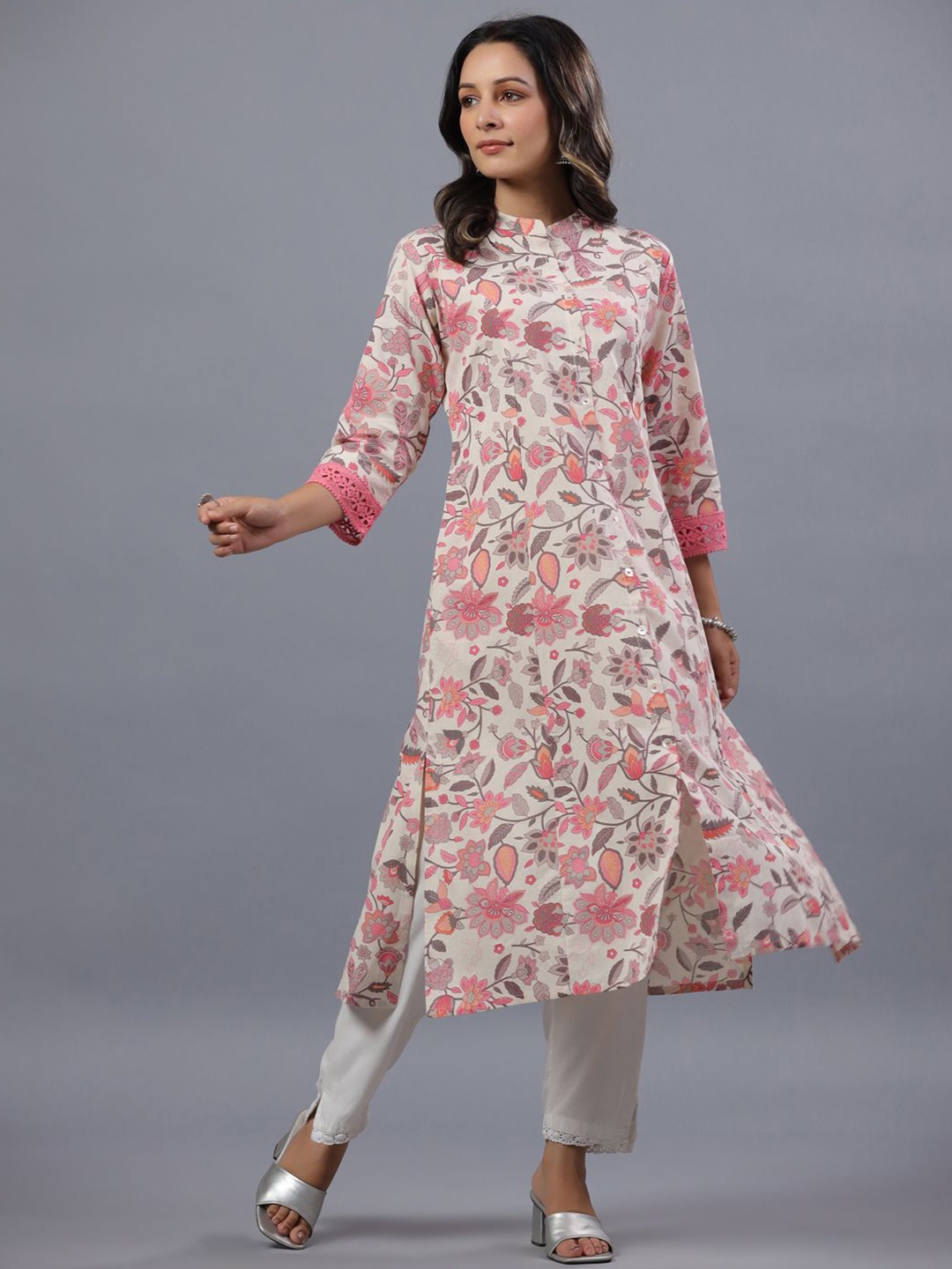 

Amchoor Floral Printed A-Line Pure Cotton Kurta, Pink