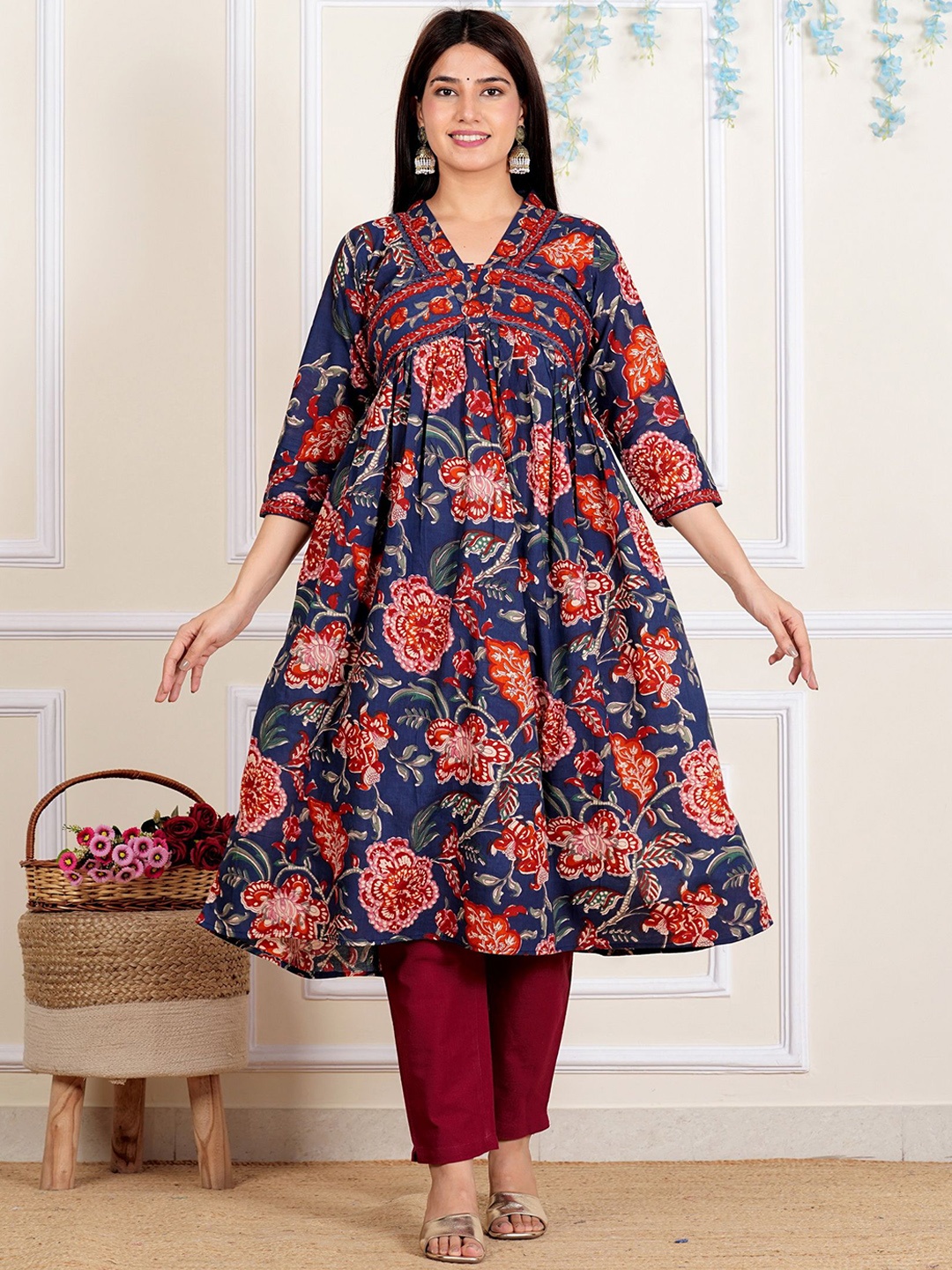 

Vbuyz Floral Printed Thread Work Cotton A-Line Kurta, Blue