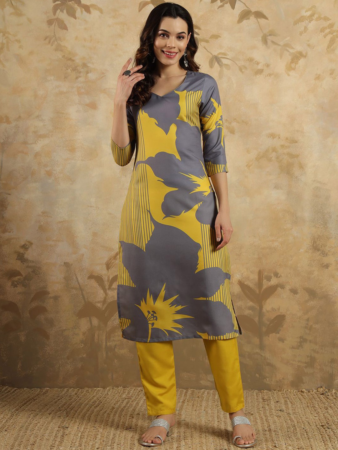 

KALINI Floral Printed V-Neck Straight Kurta With Trousers, Yellow