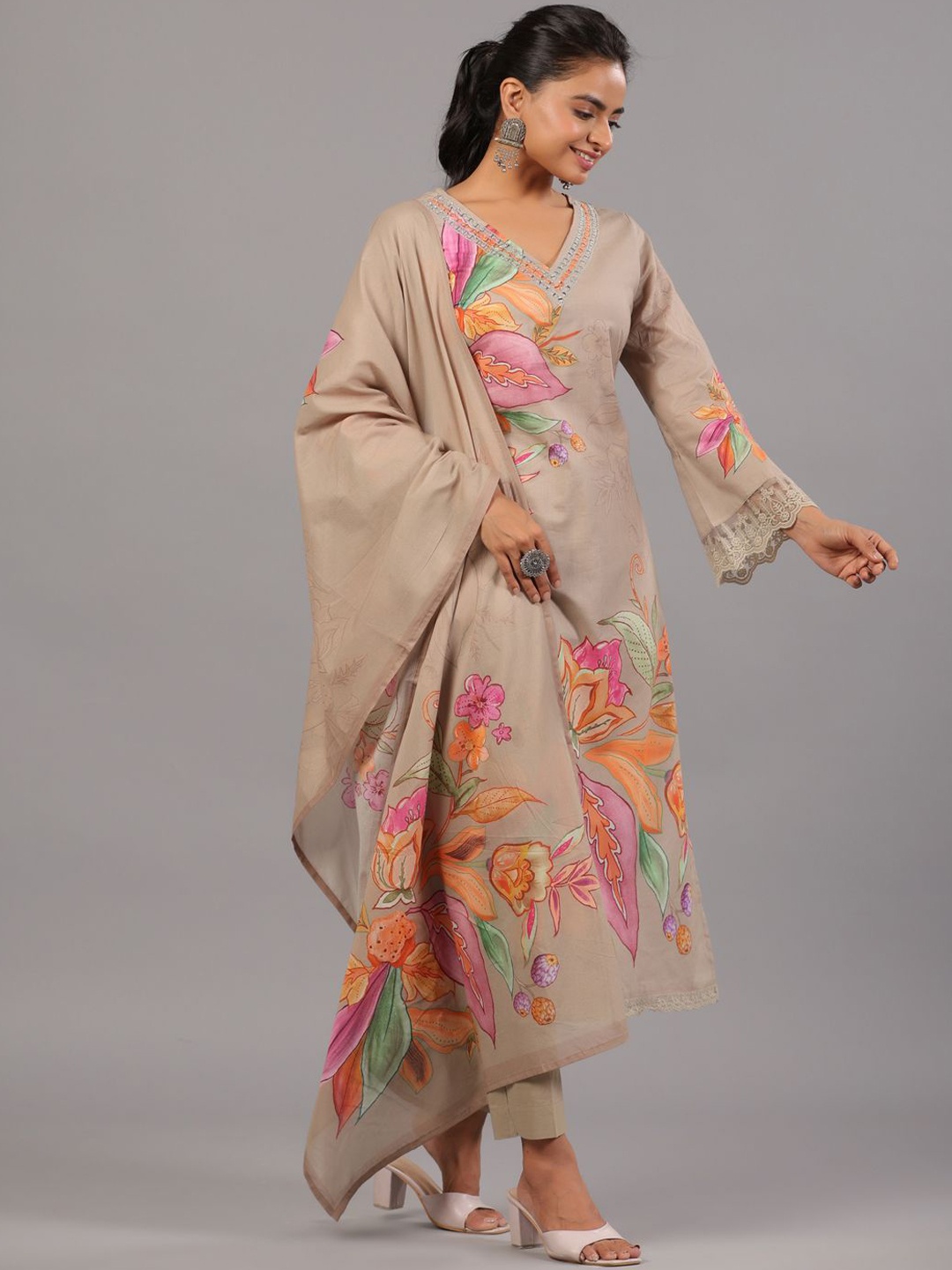 

Amchoor Floral Printed Regular Mirror Work Kurta With Trousers & Dupatta, Grey