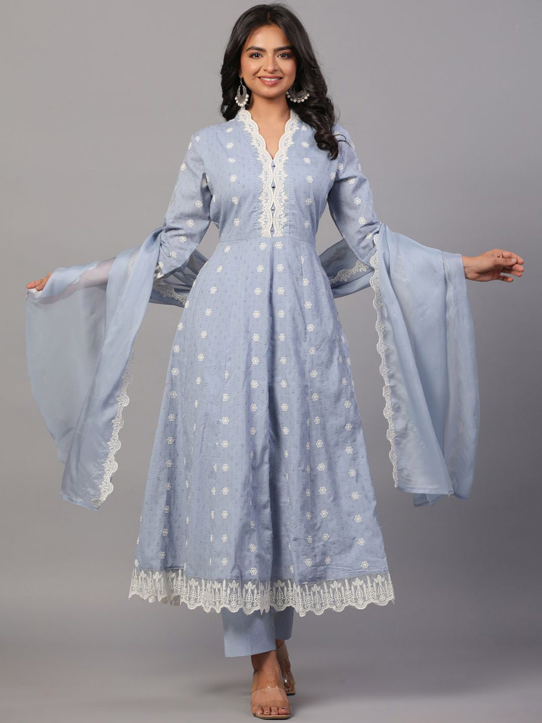 

Amchoor Floral Embroidered Regular Thread Work Kurta With Trousers & Dupatta, Grey