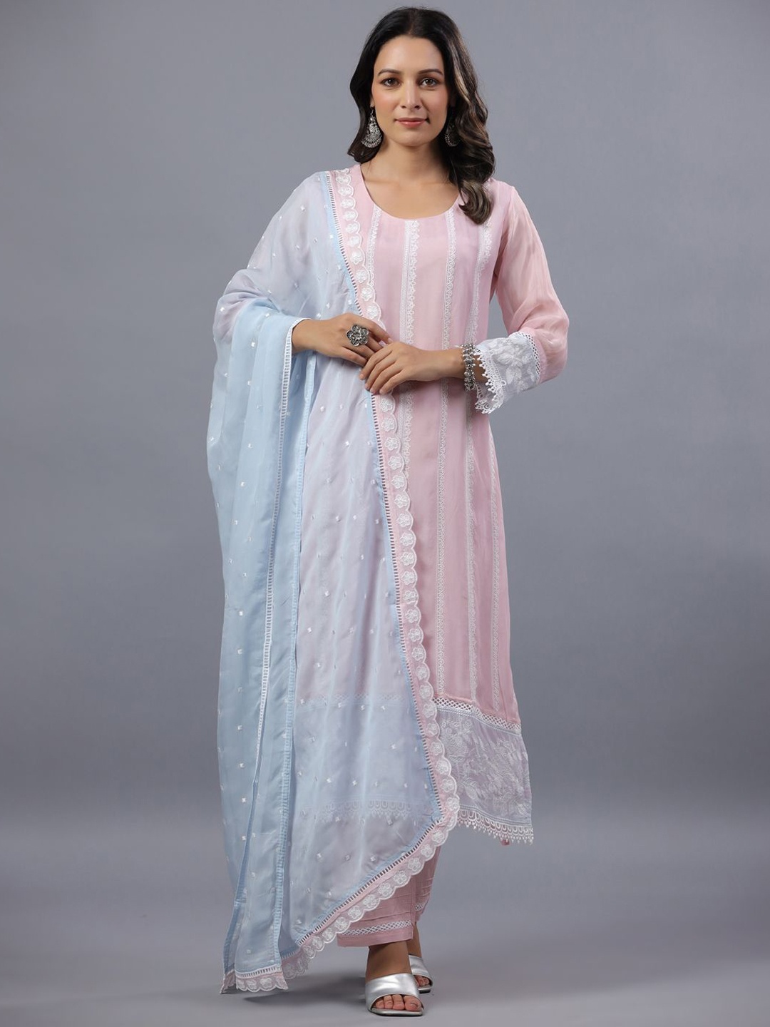 Amchoor Floral Embroidered Regular Thread Work Kurta With Trousers & Dupatta, Pink