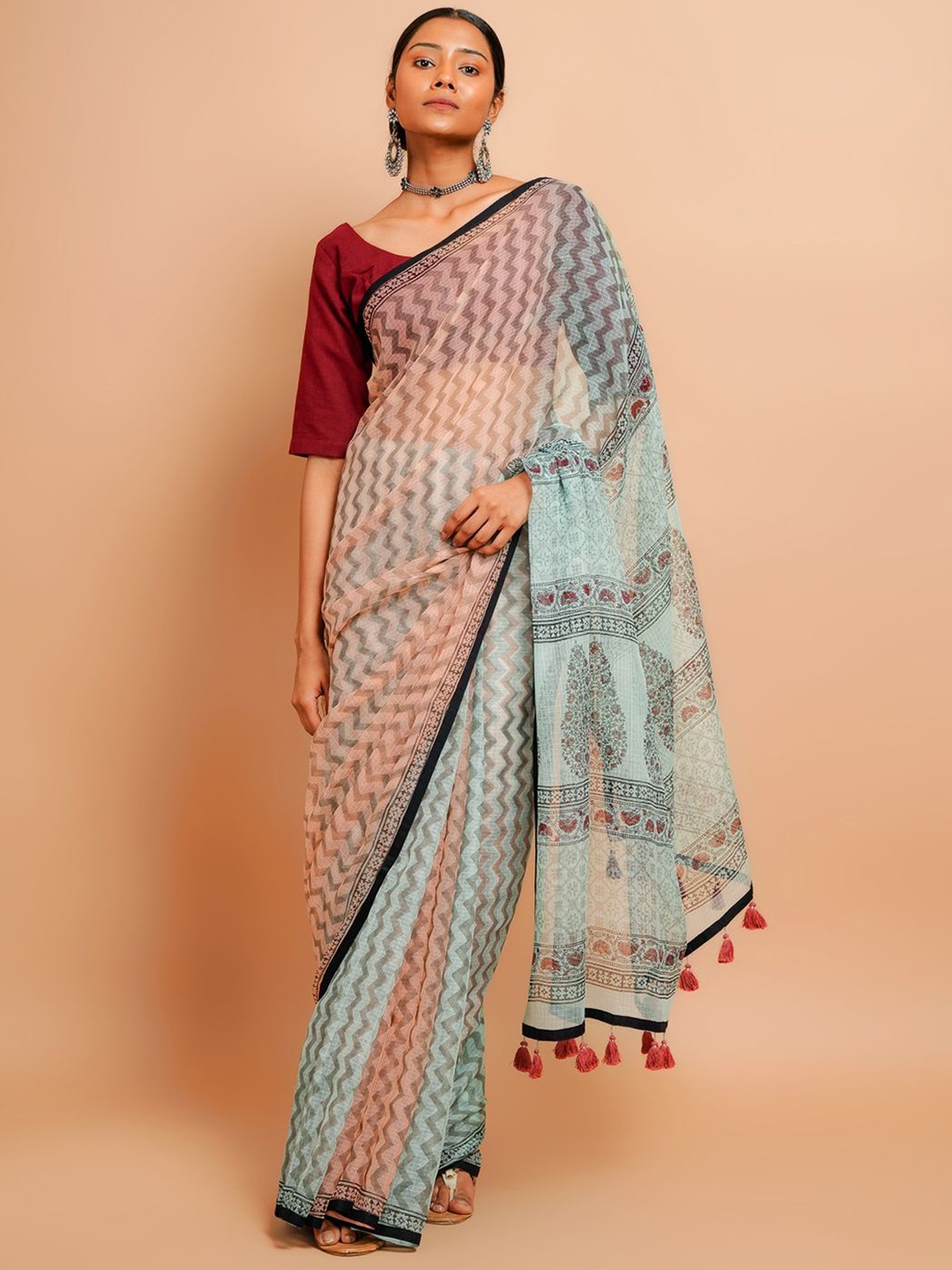 

Taavi Printed Pure Cotton Saree, Grey