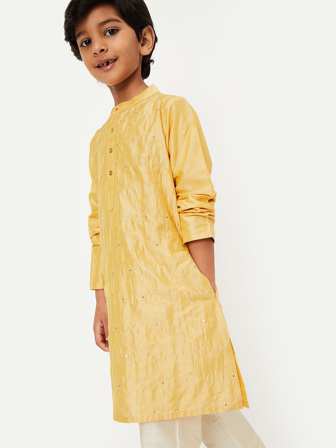 

max Boys Geometric Embroidered Mandarin Collar Sequins Straight Kurta, Yellow