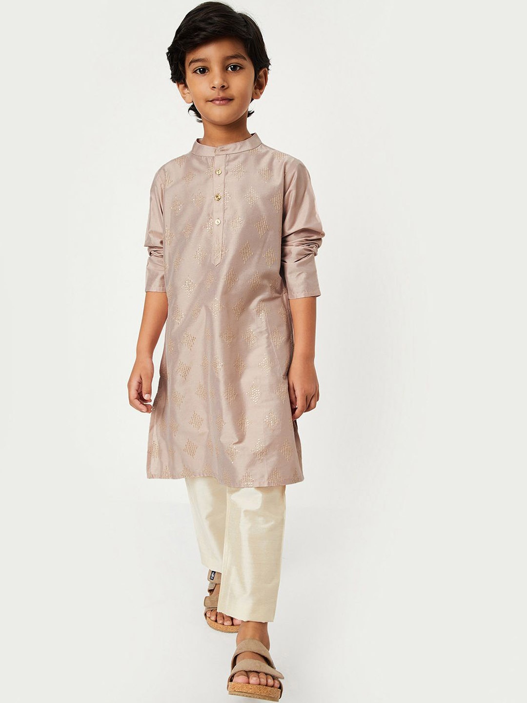 

max Boys Geometric Embroidered Mandarin Collar Straight Kurta, Pink